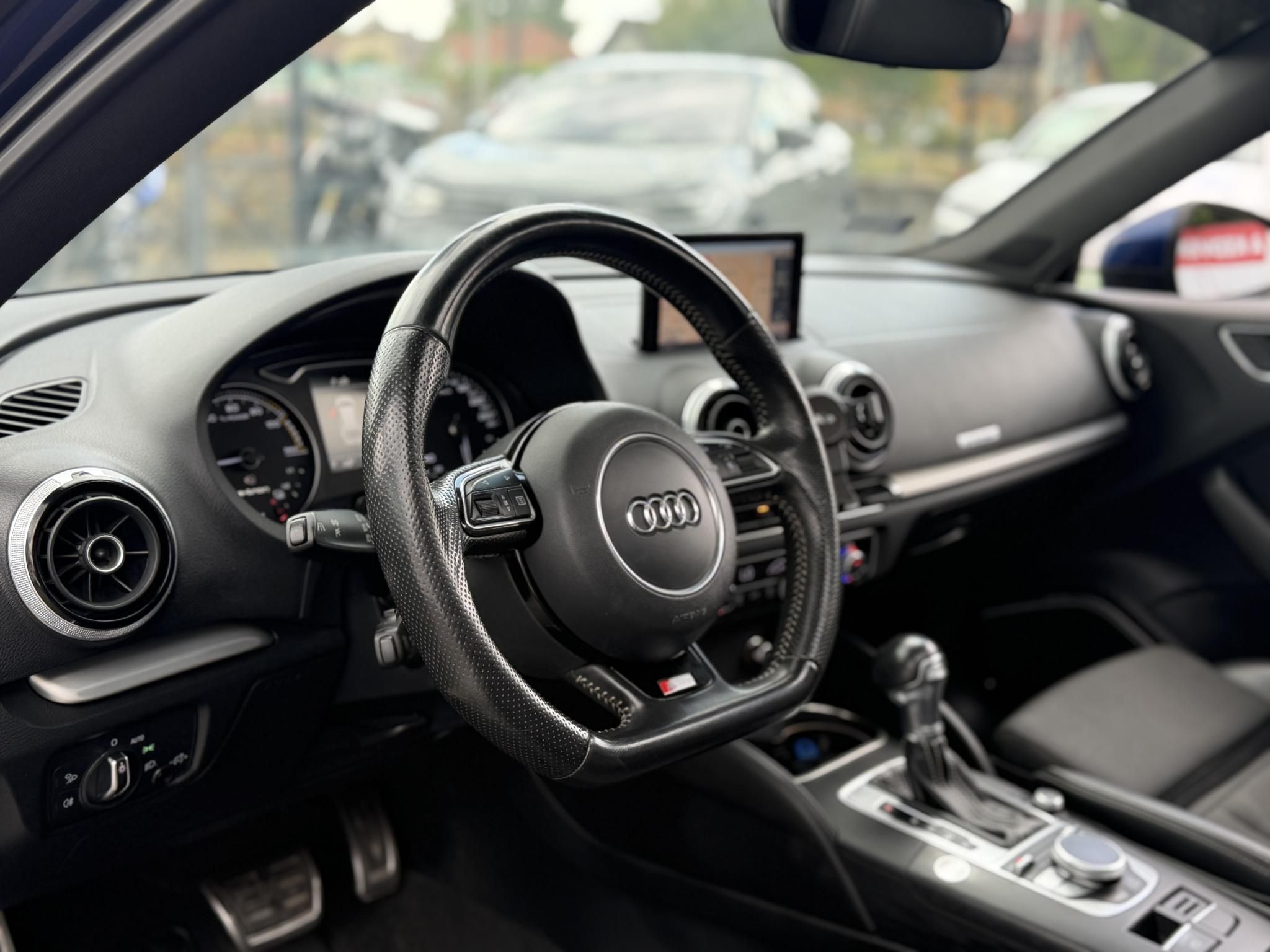 AUDI A3 Sportback 1.4 TFSI Ambiente S-tronic e-tron Bang and Olufsen. panoráma tető. 40km elektromos hatótáv. vezérlés cserélve!