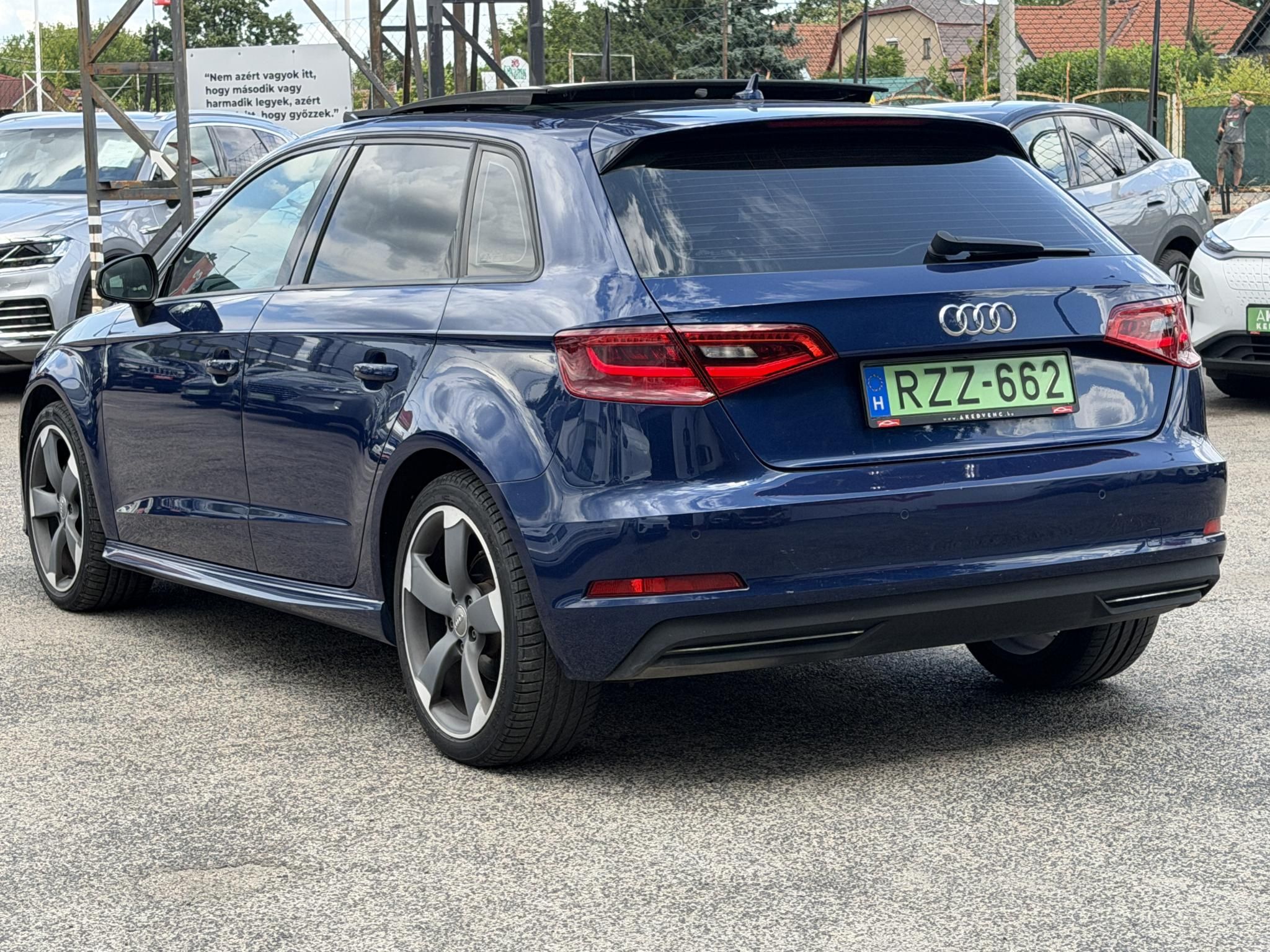 AUDI A3 Sportback 1.4 TFSI Ambiente S-tronic e-tron Bang and Olufsen. panoráma tető. 40km elektromos hatótáv. vezérlés cserélve!