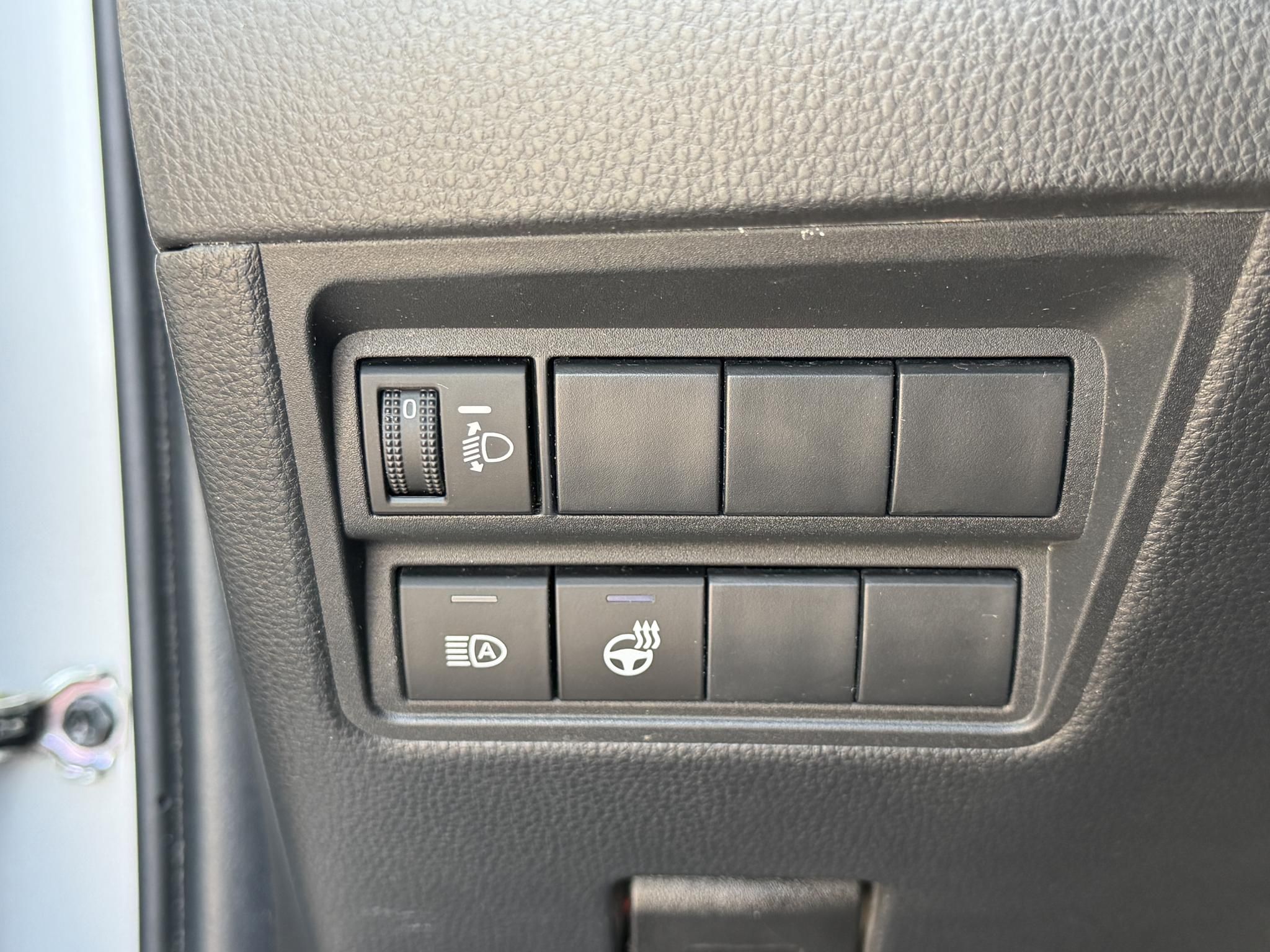 TOYOTA YARIS 1.5 Hybrid Comfort Tech e-CVT 103e km. ülésfűtés. kormányfűtés. kamera. sávtartó. digitklíma