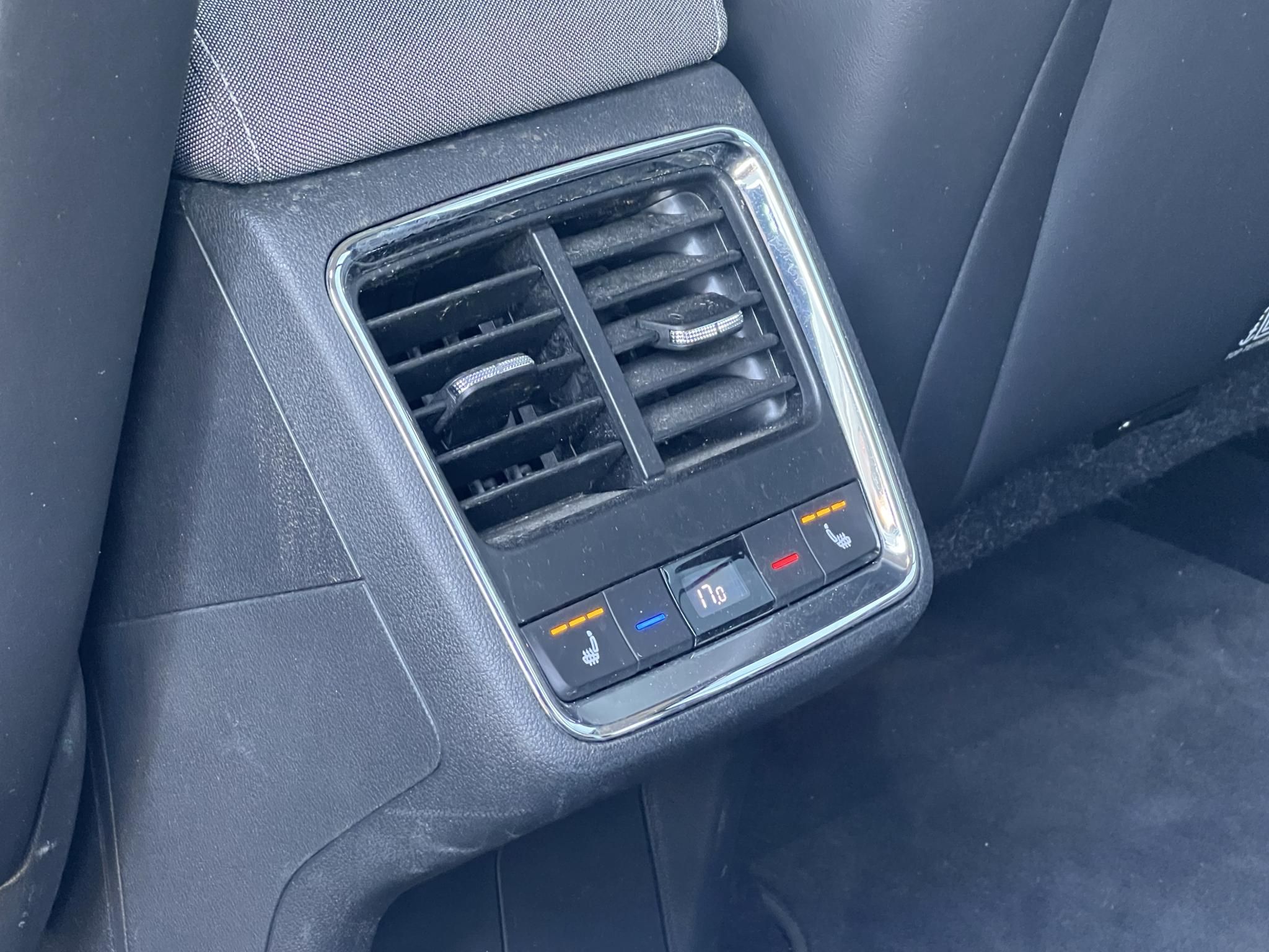 SKODA ENYAQ iV 60 Sportline Led fényszoró Navigáció Carplay Keyless Tolatókamera!