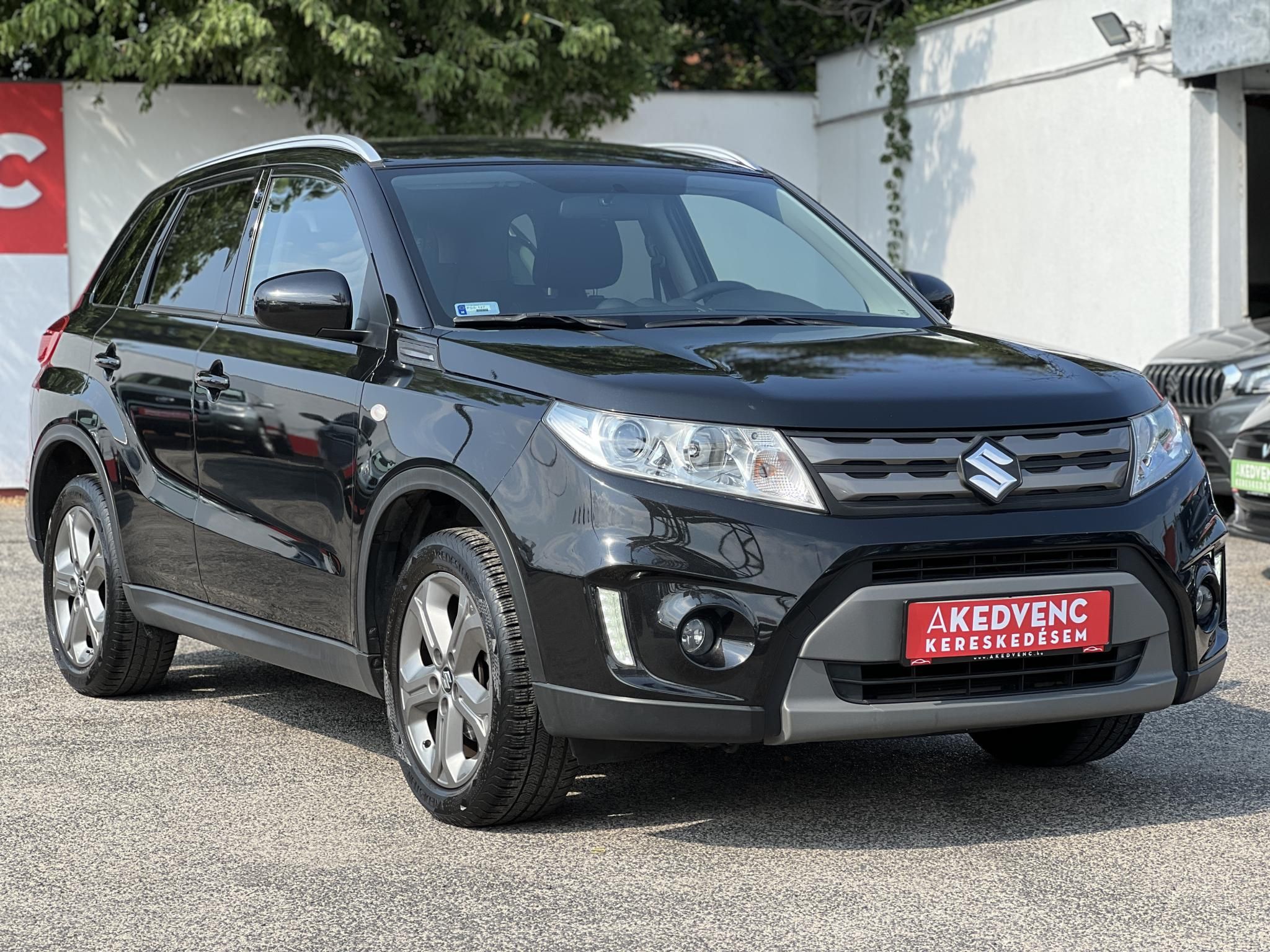 SUZUKI VITARA 1.6 GL+ M.o.i. 2.tul. Rendszeresen karbantartott Gyári fényezés!Legjobb ár!