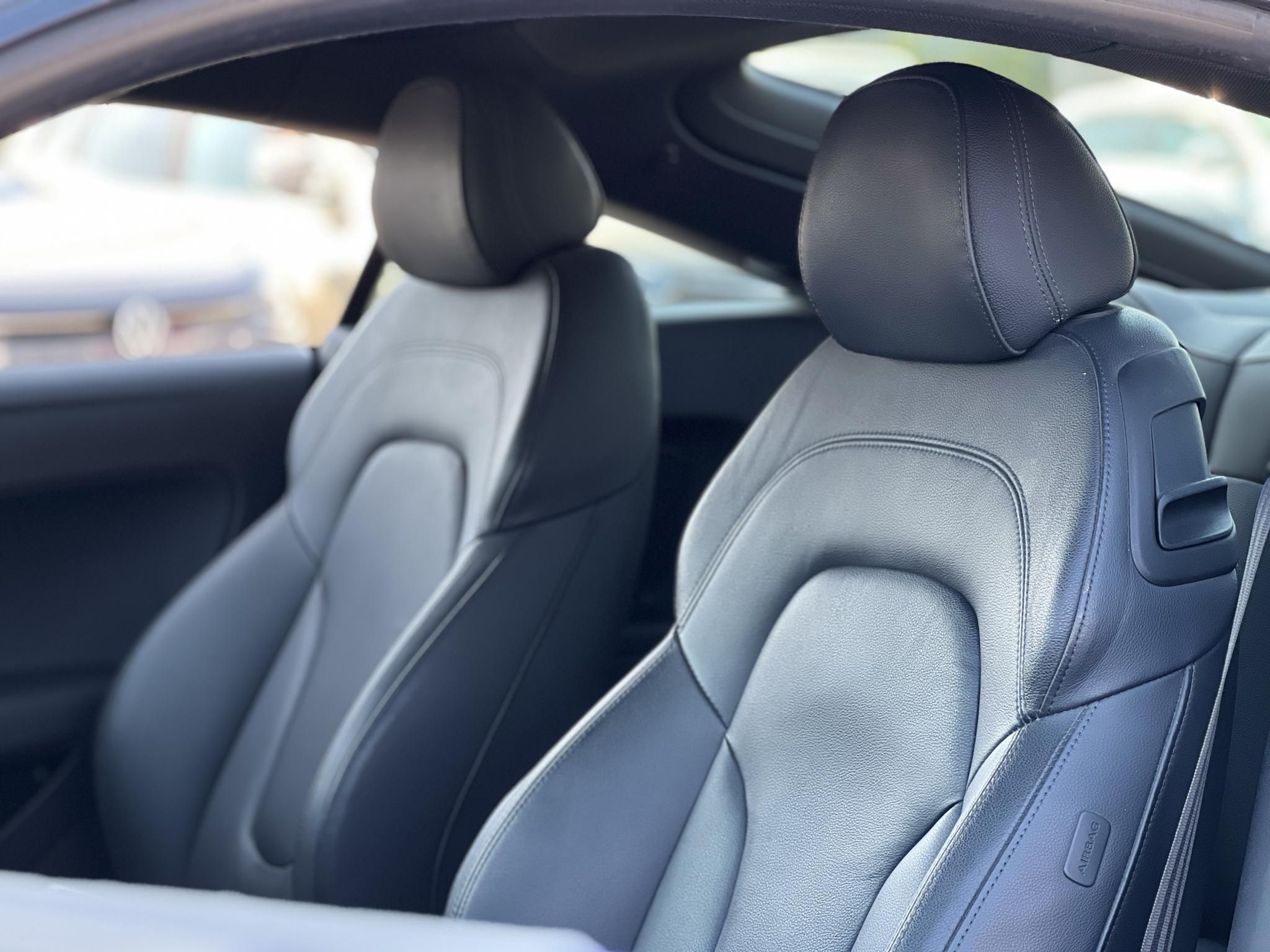AUDI TT Coupe 2.0 TDI Quattro DPF Sérülésmentes Dokumentált előélet Carplay!