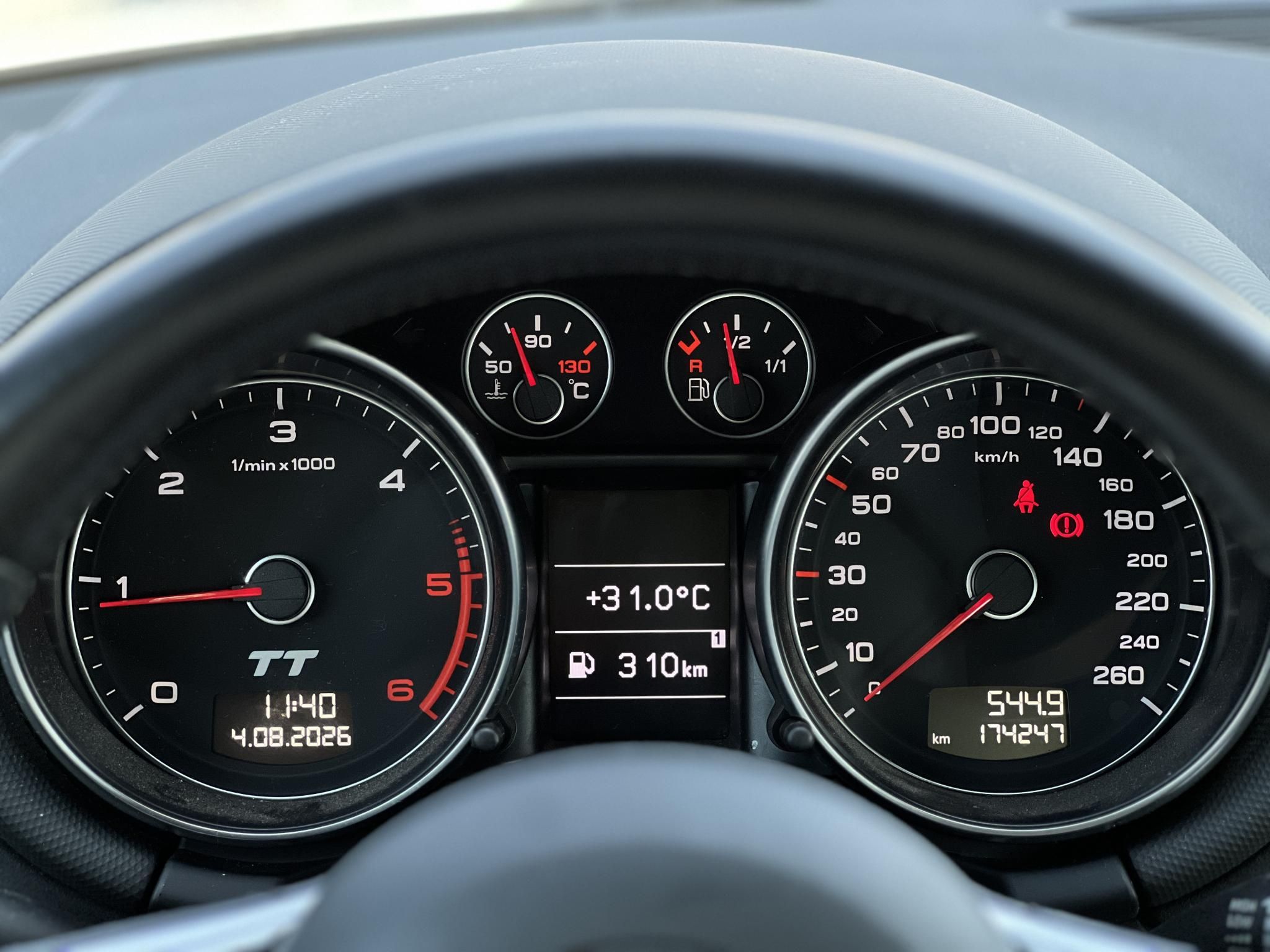 AUDI TT Coupe 2.0 TDI Quattro DPF Sérülésmentes Dokumentált előélet Carplay!