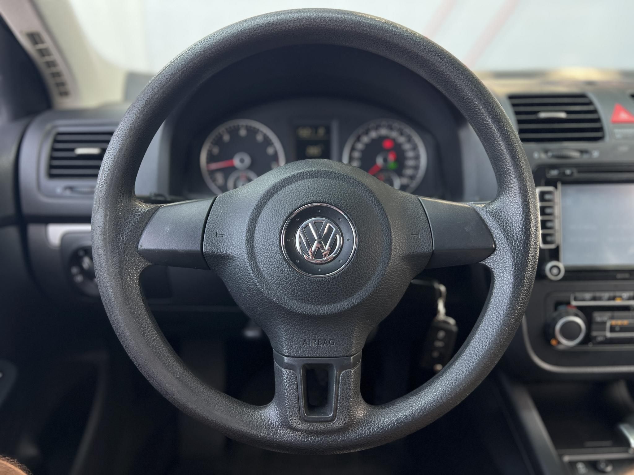 VOLKSWAGEN JETTA 1.6 Comfortline DSG Magyarországi Tolatóradar Navi Tempomat!