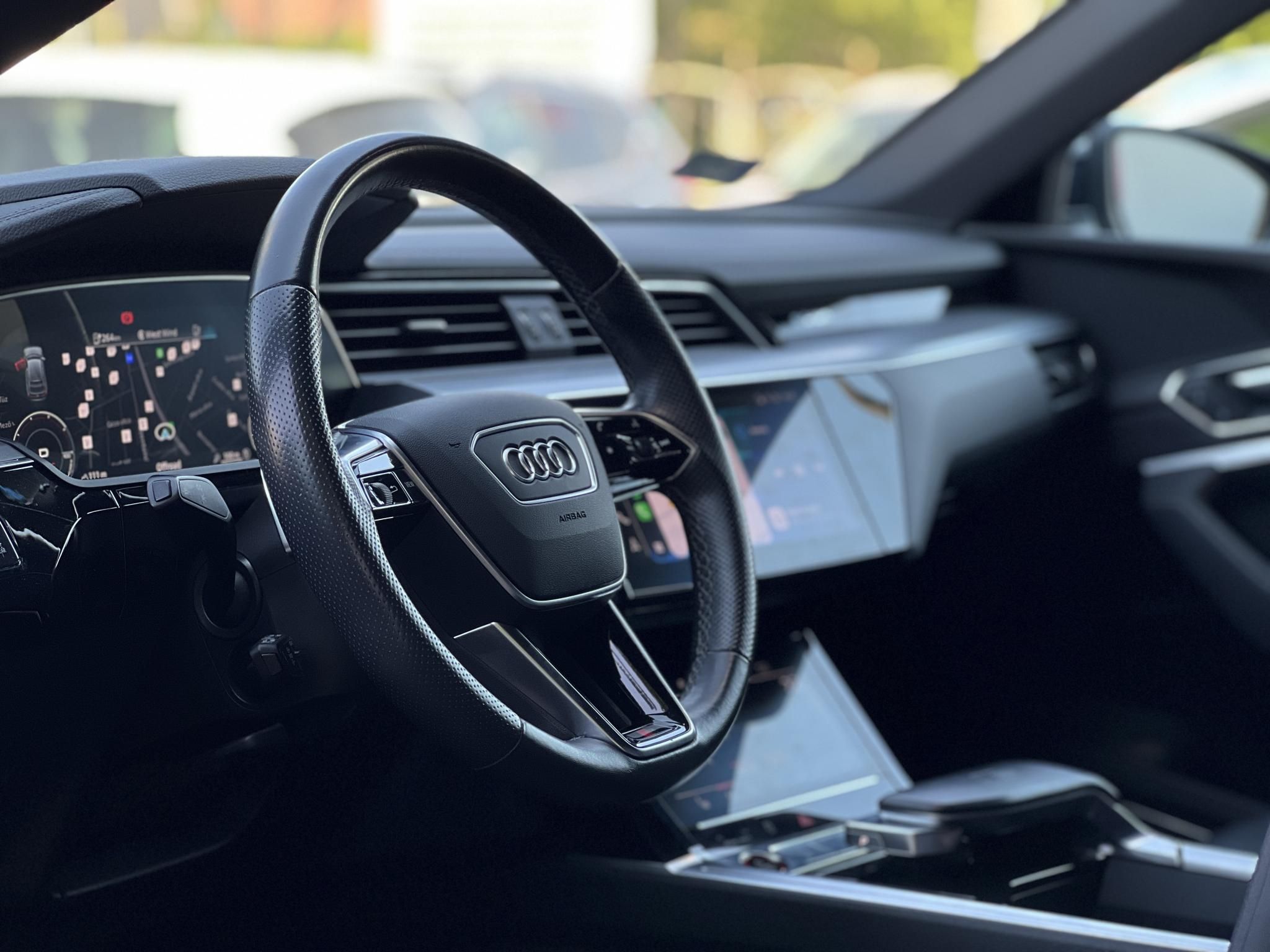 AUDI E-TRON Sportback 60 S quattro (Automata) 55e km. Bang And Olufsen. panoráma tető. head-up. CARPLAY. garanciális!