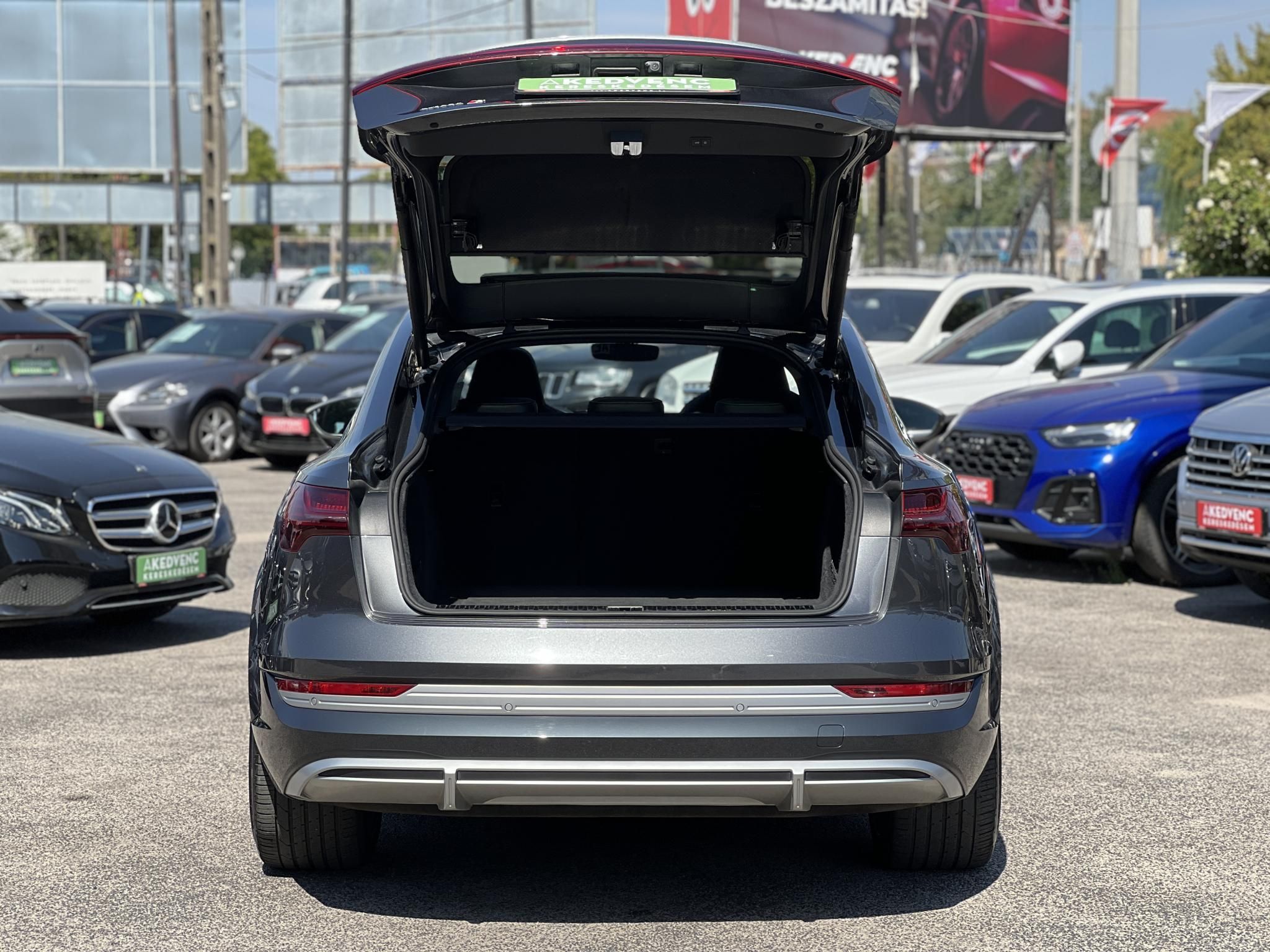 AUDI E-TRON Sportback 60 S quattro (Automata) 55e km. Bang And Olufsen. panoráma tető. head-up. CARPLAY. garanciális!