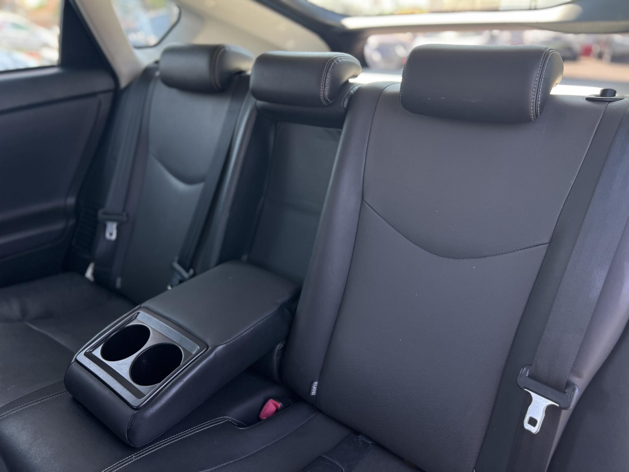 TOYOTA PRIUS PLUG-IN