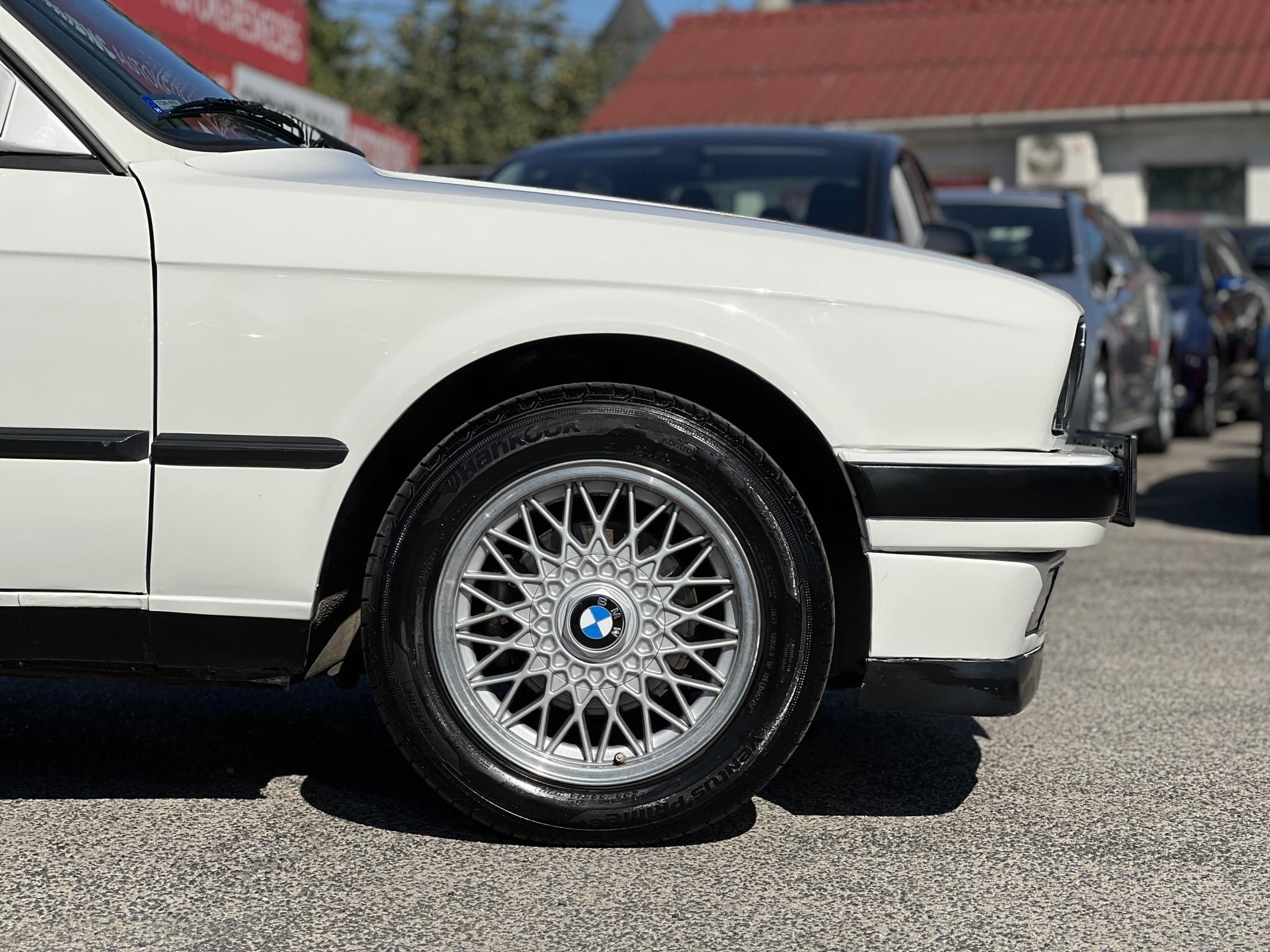 BMW 318is
