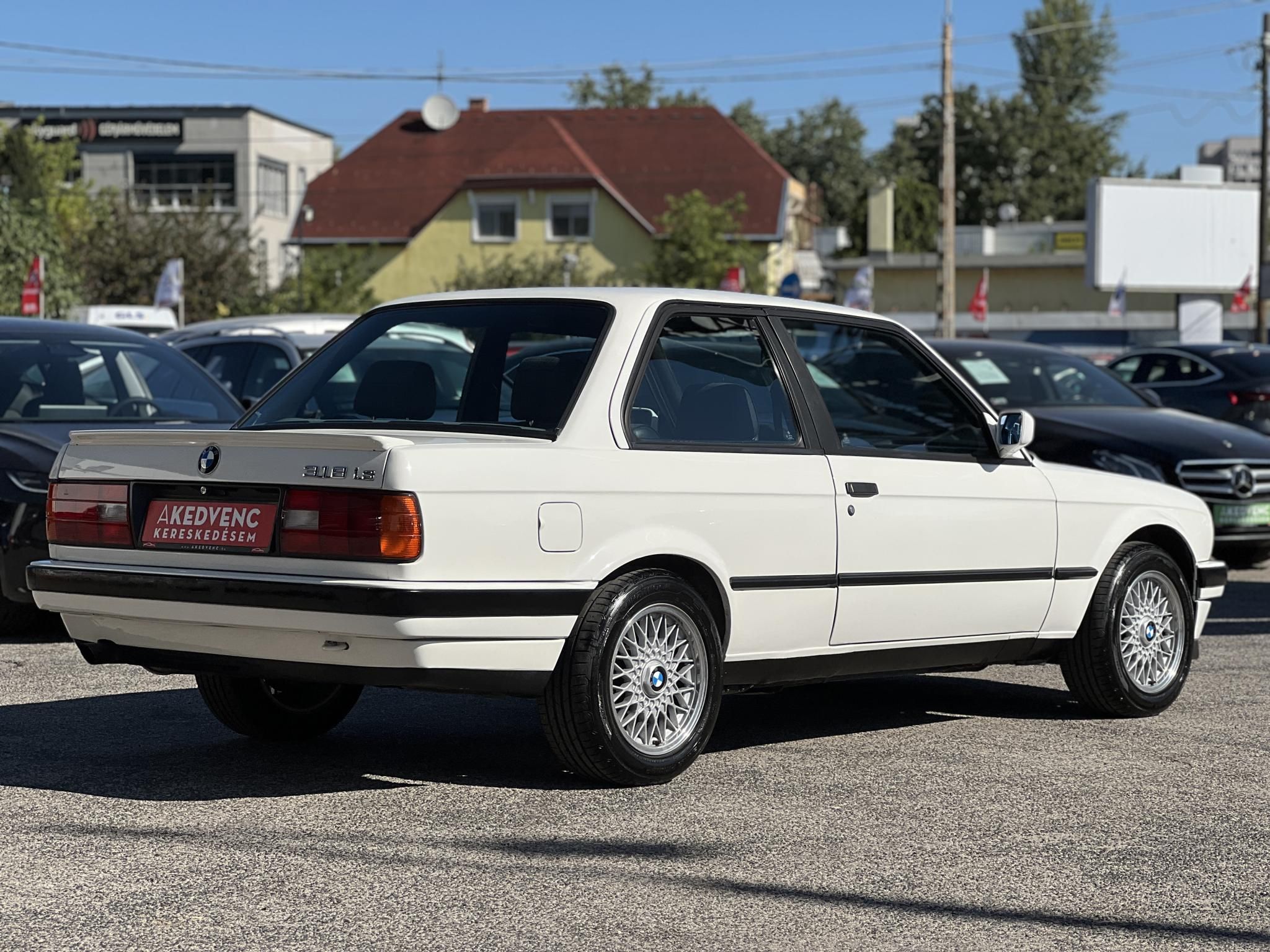 BMW 318is