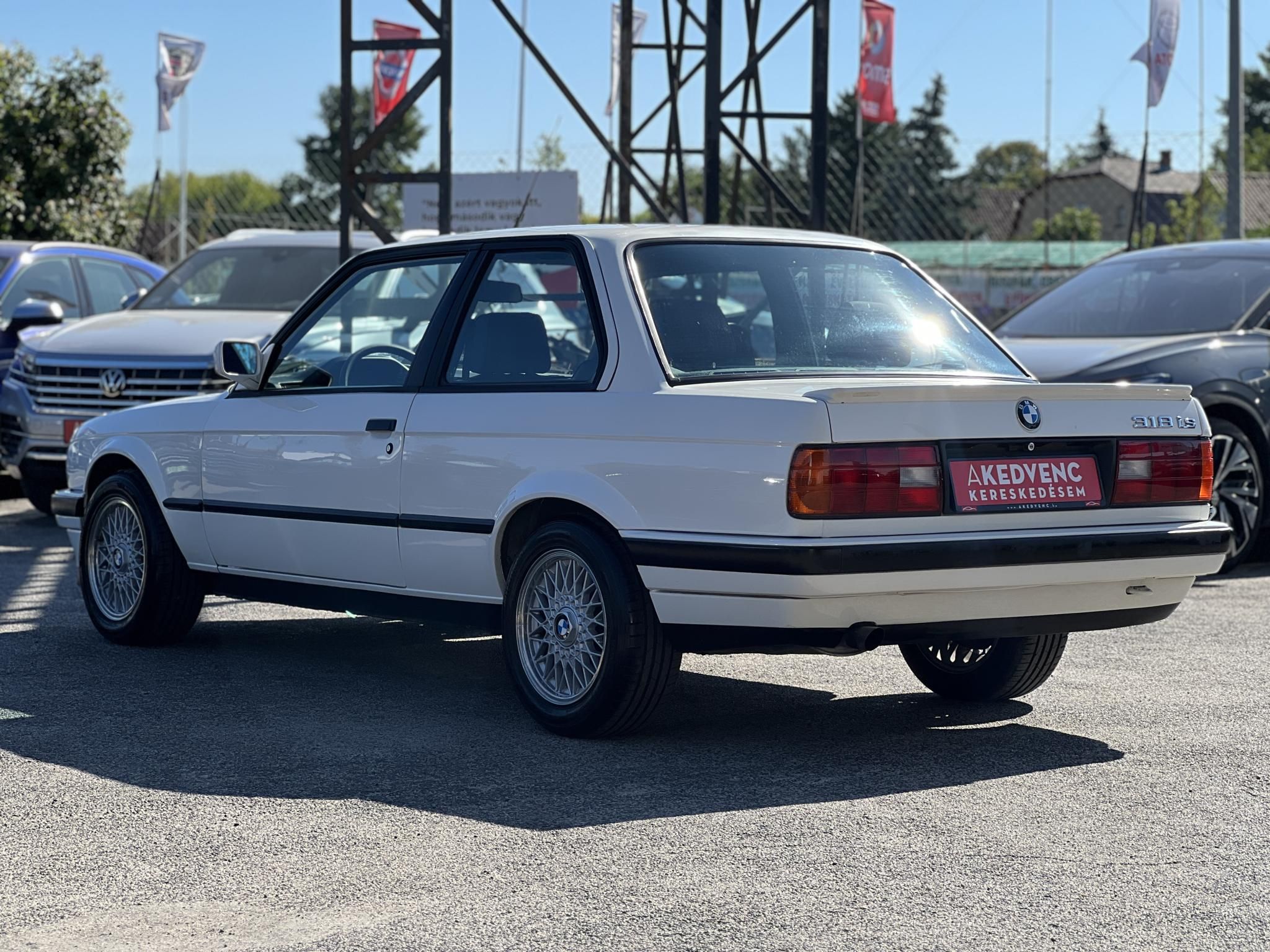 BMW 318is