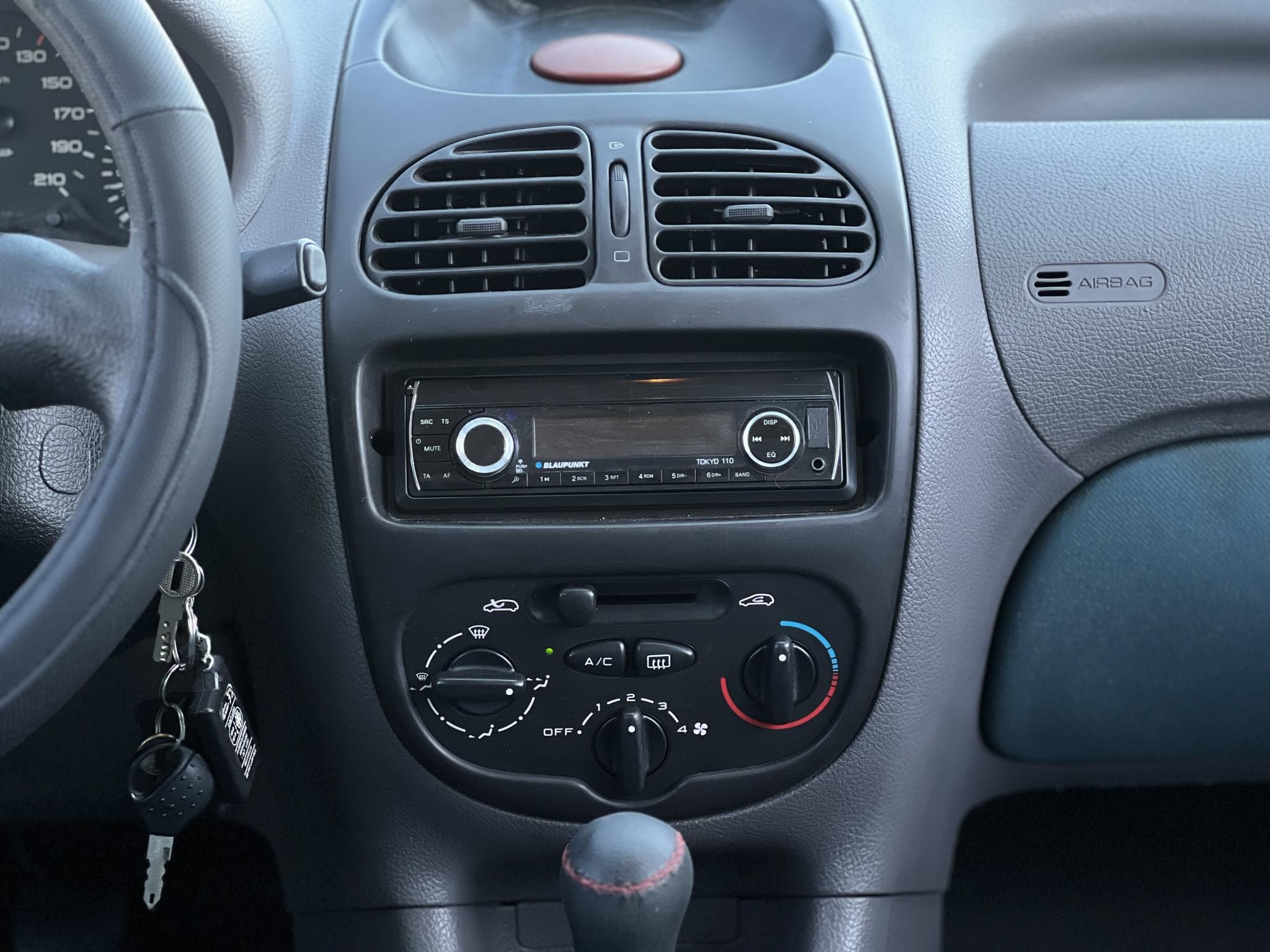 PEUGEOT 206 1.4 Presence Friss műszaki vizsga Jéghídeg klíma! Okos döntés!