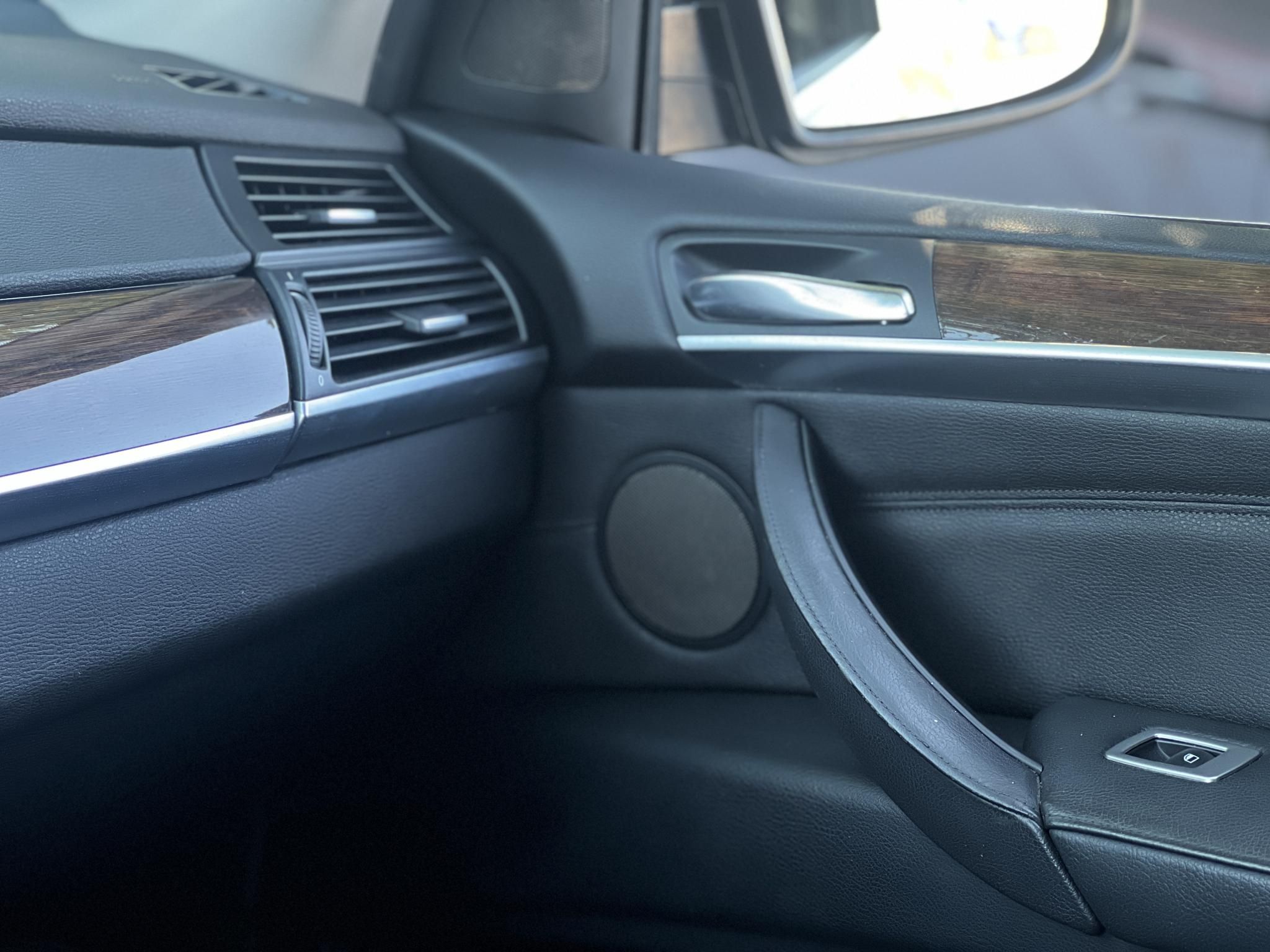 BMW X5 xDrive35i (Automata) Carplay Memóriás ülések Panoráma tető Téli-nyári felnigarnitúrával