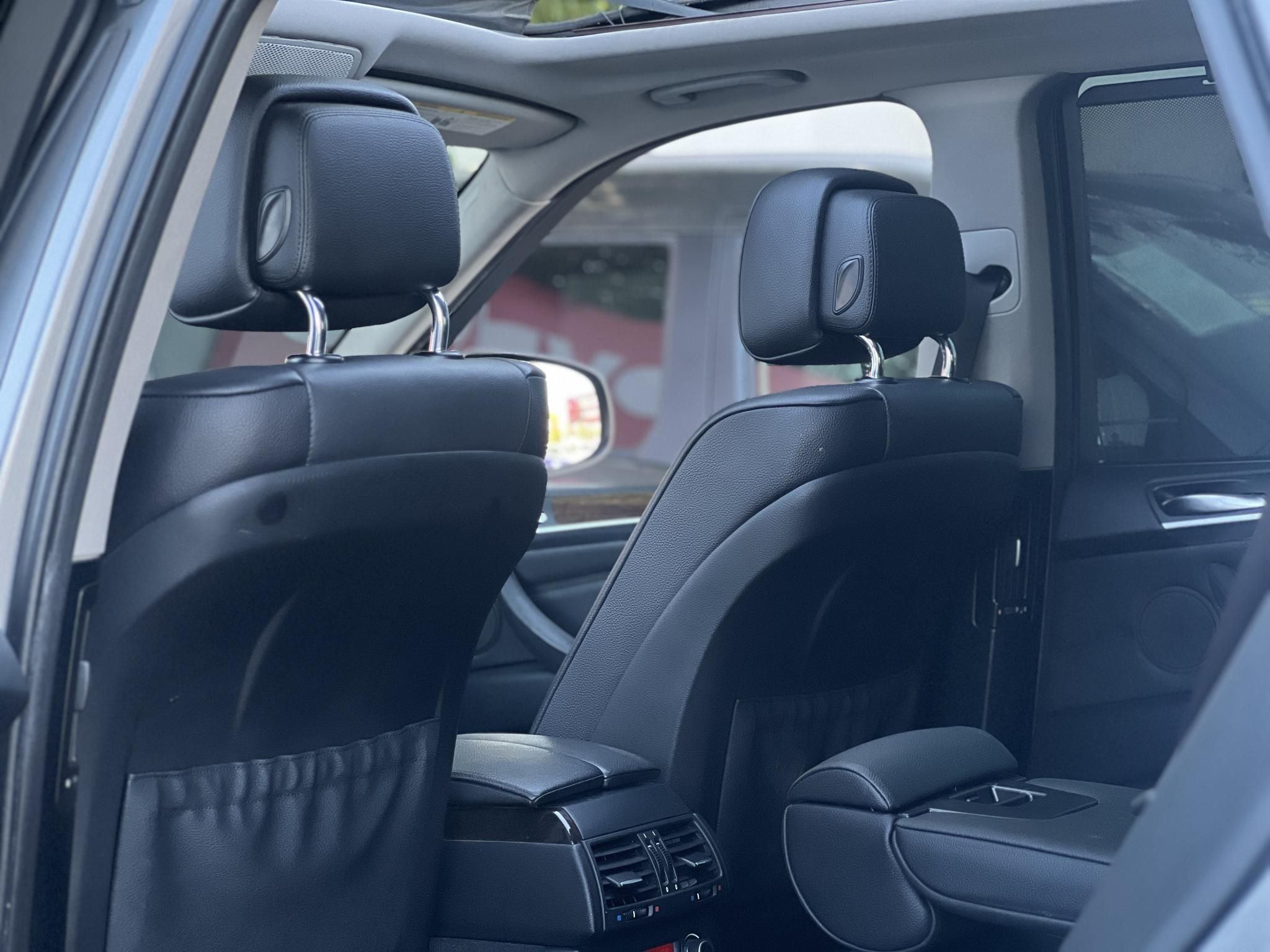 BMW X5 xDrive35i (Automata) Carplay Memóriás ülések Panoráma tető Téli-nyári felnigarnitúrával