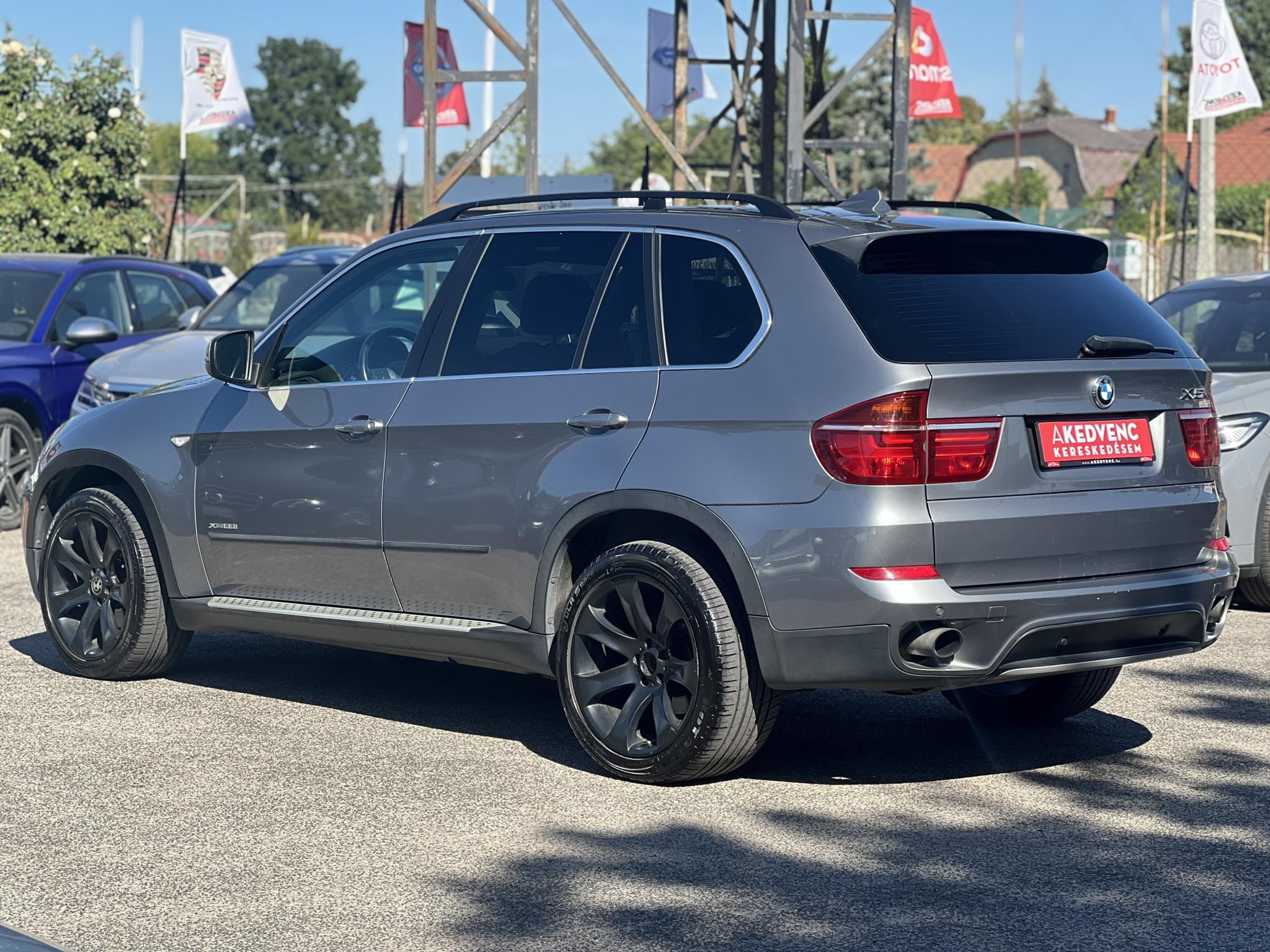 BMW X5 xDrive35i (Automata) Carplay Memóriás ülések Panoráma tető Téli-nyári felnigarnitúrával