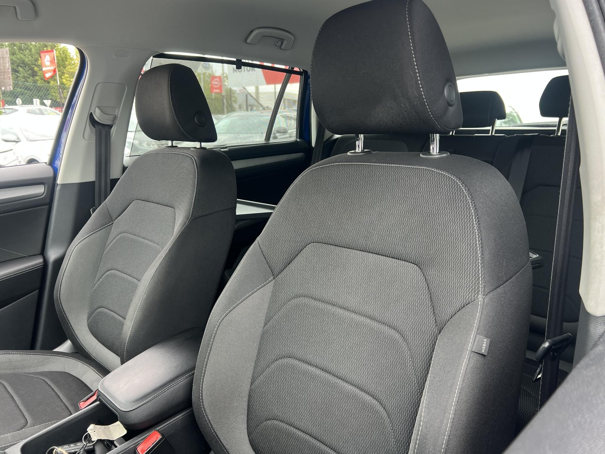 SKODA KODIAQ 1.5 TSI ACT Ambition Magyarországi. Gyári fényezés. Végig vezetett szervizkönyv!