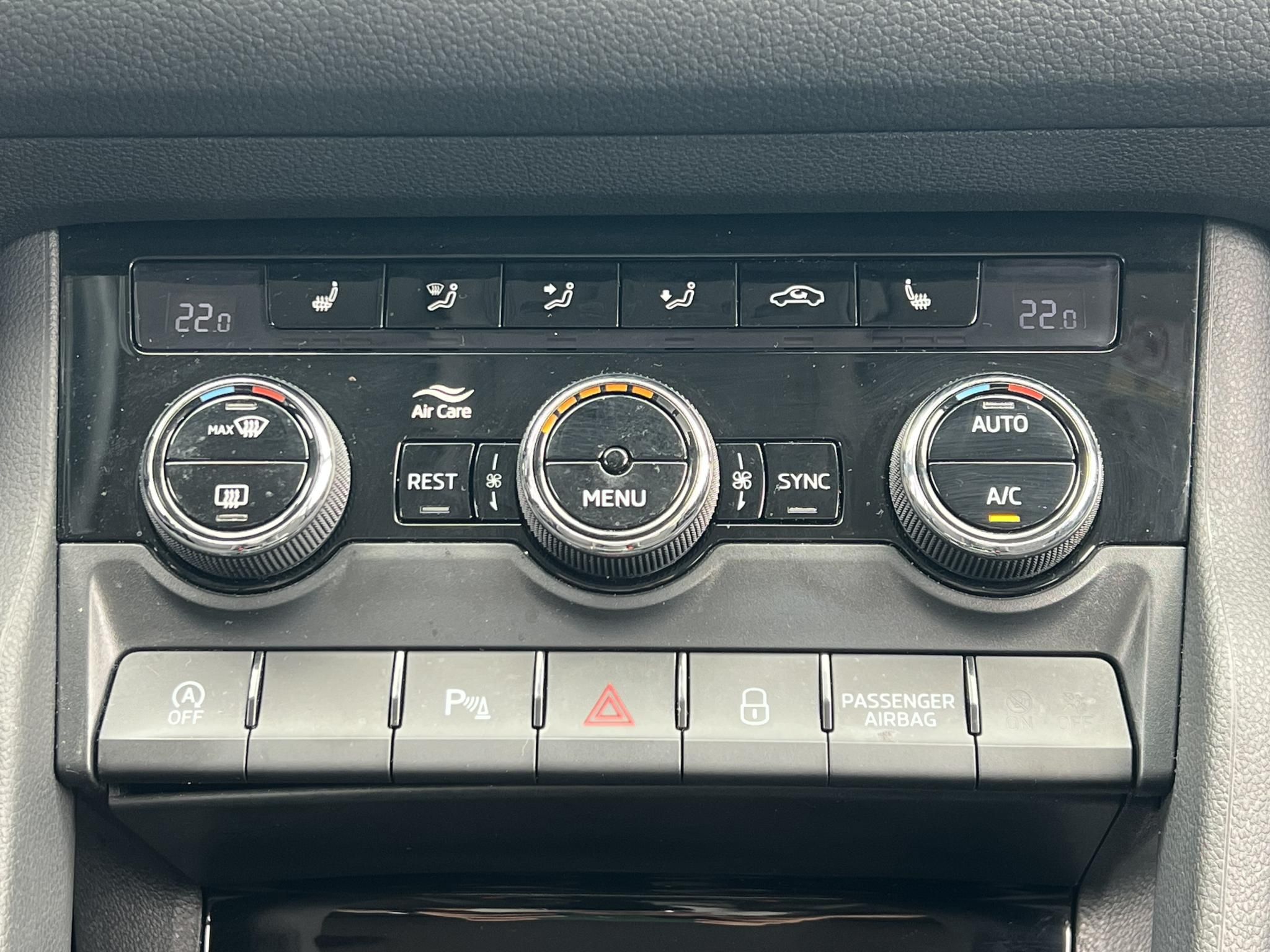 SKODA KODIAQ 1.5 TSI ACT Ambition Magyarországi. Gyári fényezés. Végig vezetett szervizkönyv!