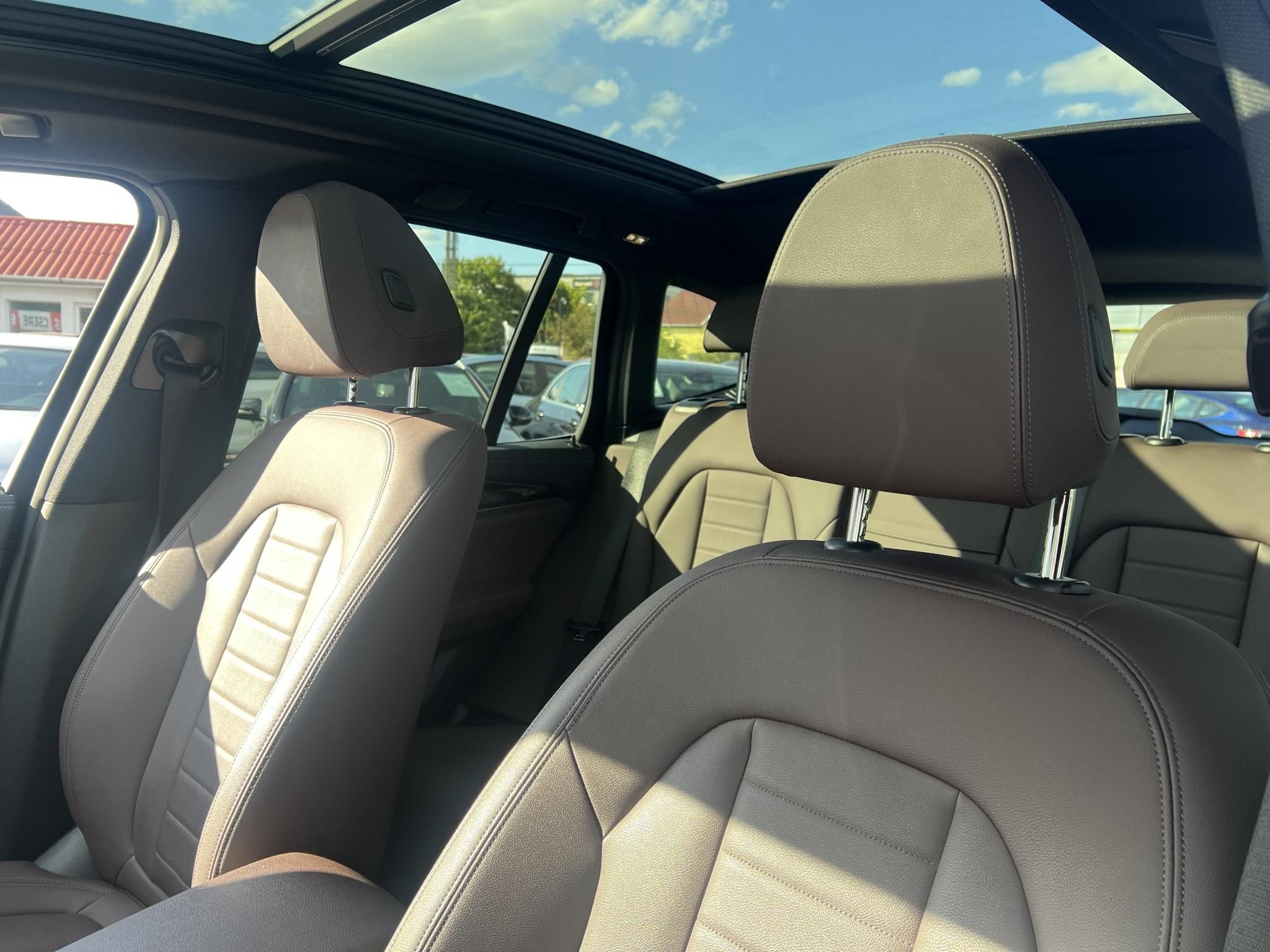 BMW IX3 73,9kWh Exkluzív konyak bőr Virtual Cockpit Panoráma tető Carplay!