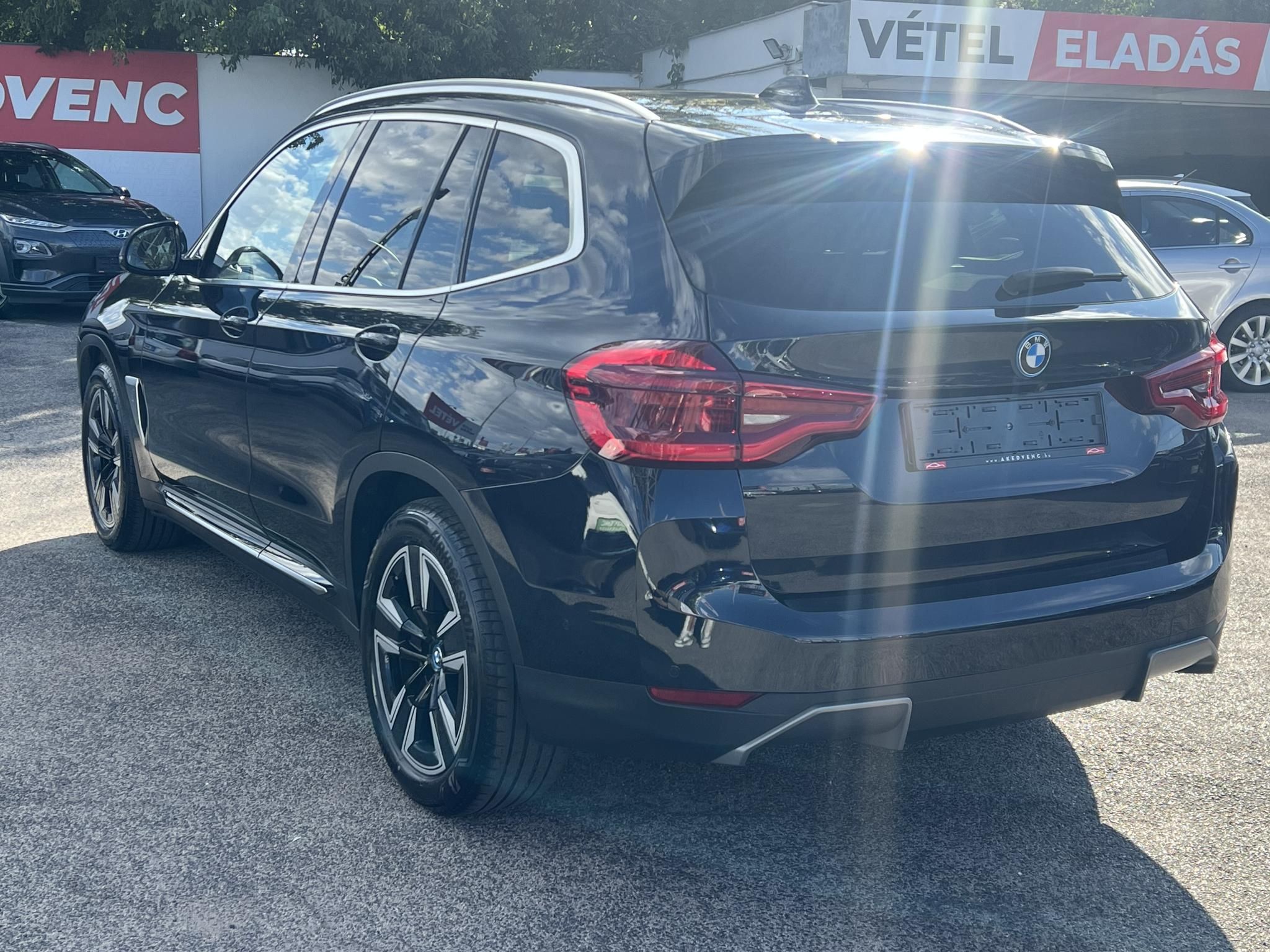 BMW IX3 73,9kWh Exkluzív konyak bőr Virtual Cockpit Panoráma tető Carplay!
