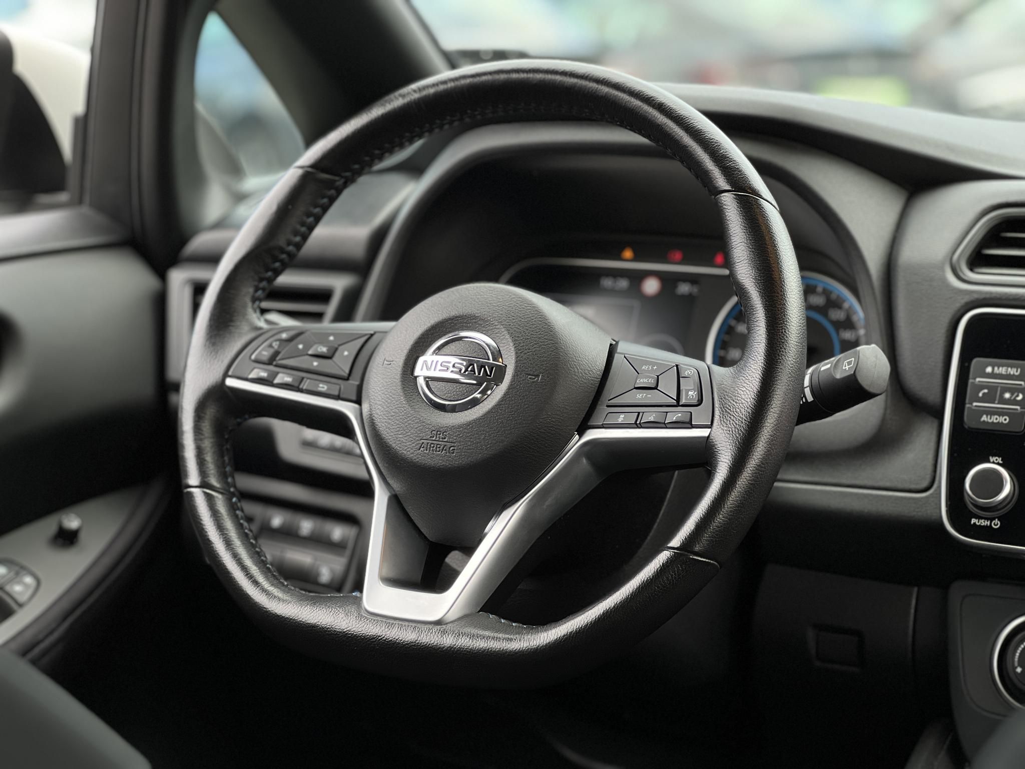 NISSAN LEAF Acenta 40kWh (Automata) 45e km. Ülésfűtés. kormányfűtés. téli-nyári kerék szett!