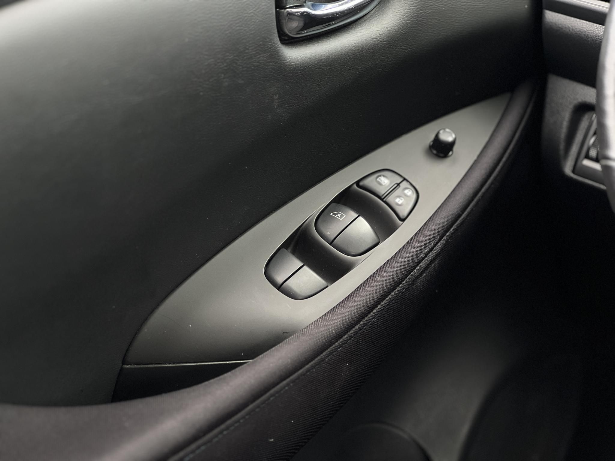 NISSAN LEAF Acenta 40kWh (Automata) 45e km. Ülésfűtés. kormányfűtés. téli-nyári kerék szett!