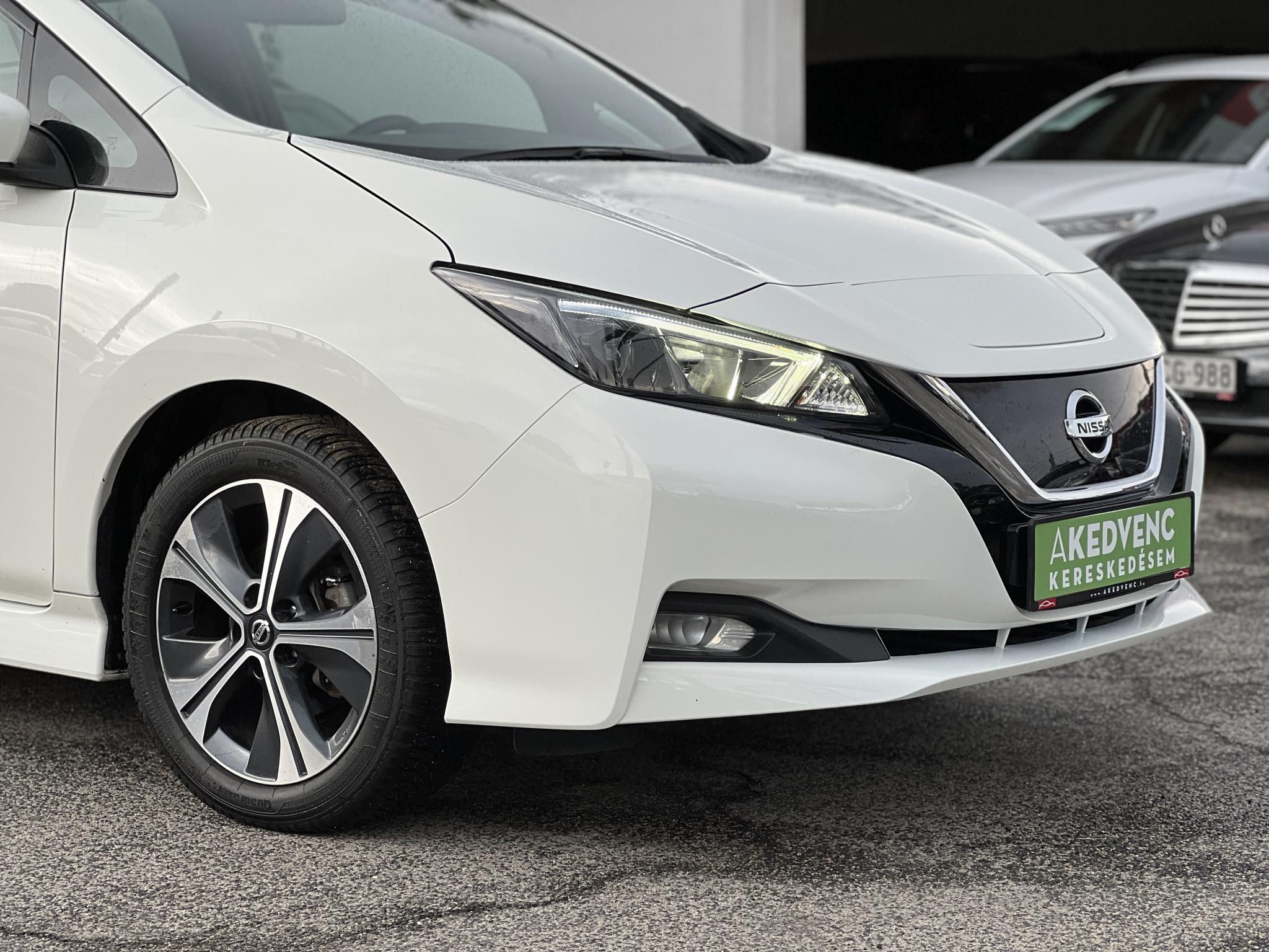 NISSAN LEAF Acenta 40kWh (Automata) 45e km. Ülésfűtés. kormányfűtés. téli-nyári kerék szett!