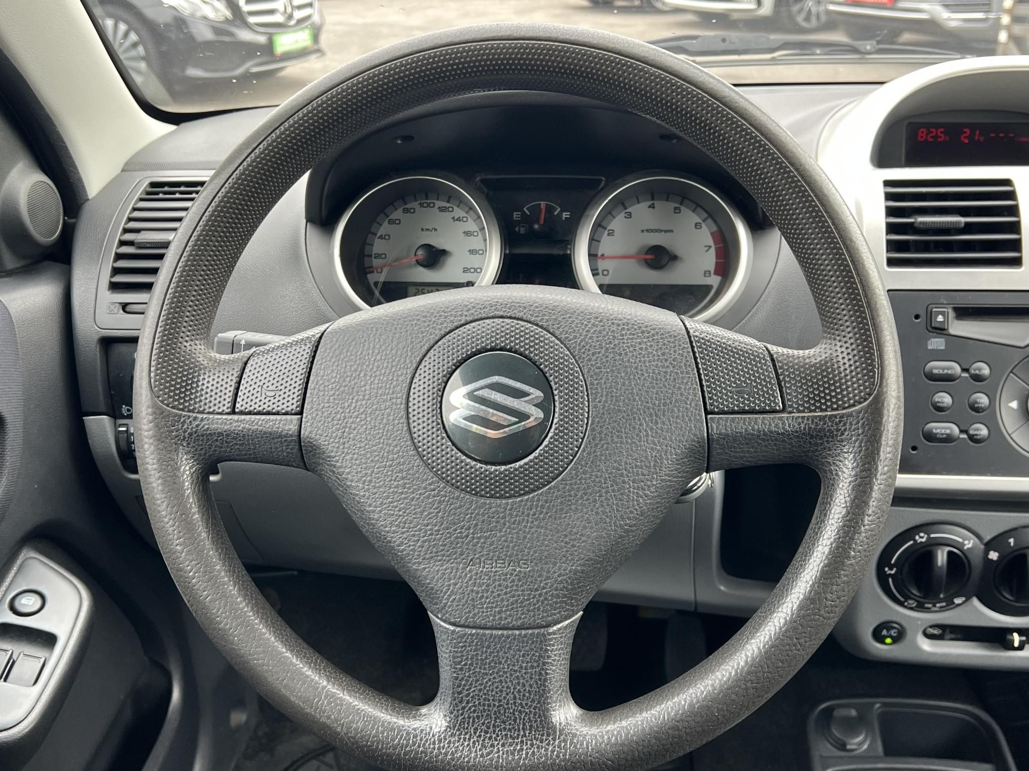 SUZUKI IGNIS 1.3 GLX AC Magyarországi. klíma. ülésfűtés. vonóhorog. 4 évszakos gumik!