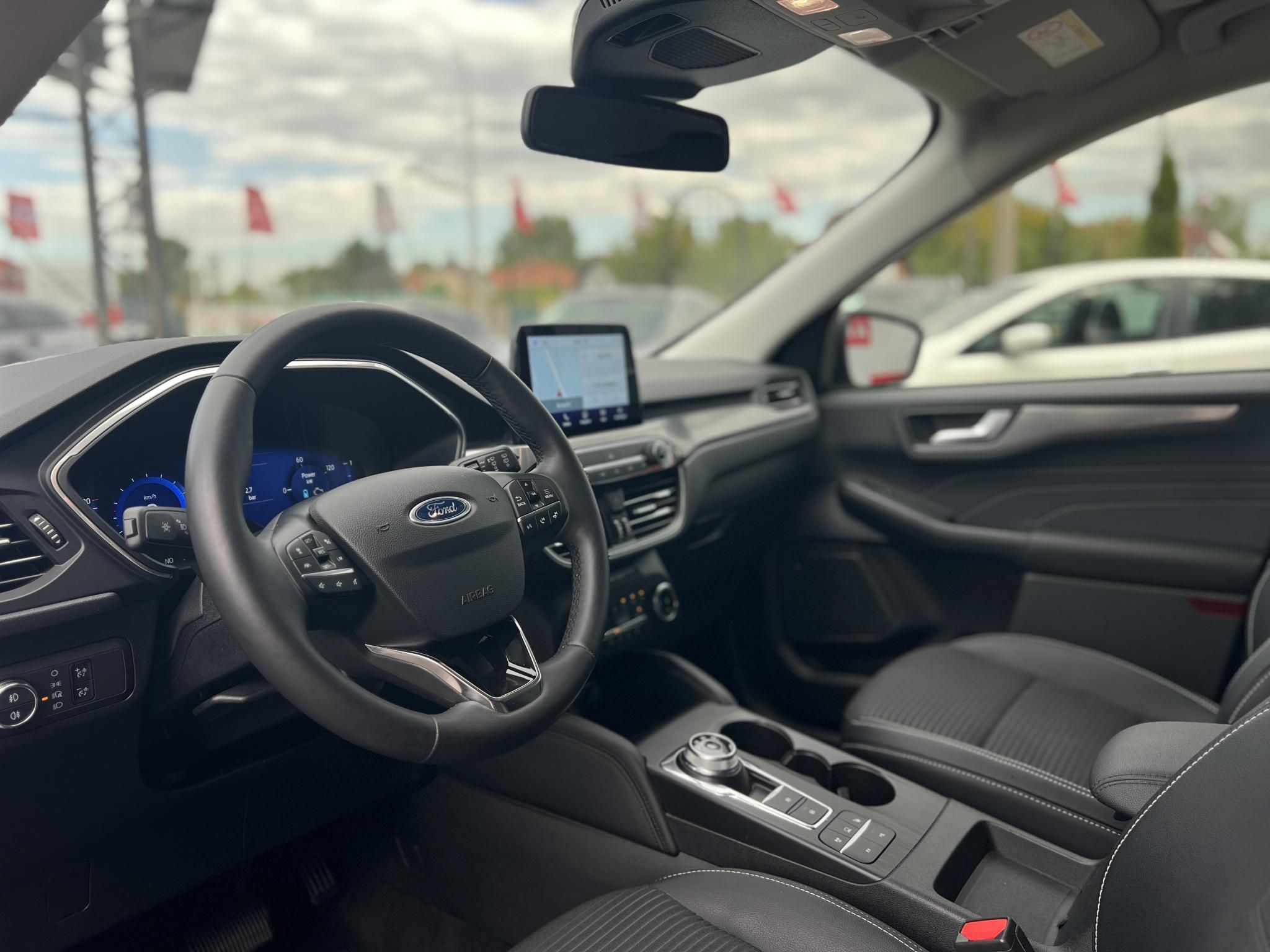 FORD KUGA 2.5 PHEV Titanium CVT 37e km. kitűnő állapot!