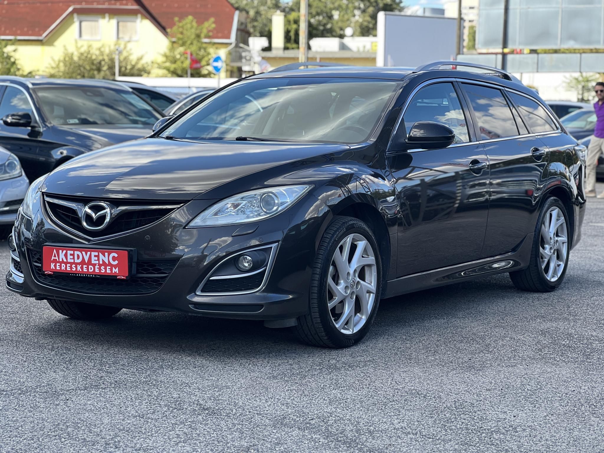 MAZDA 6 Sportkombi 2.5 GTA BOSE hifi. Gyári fényezés. Téli-nyári garnitúra. 1.5T horog!