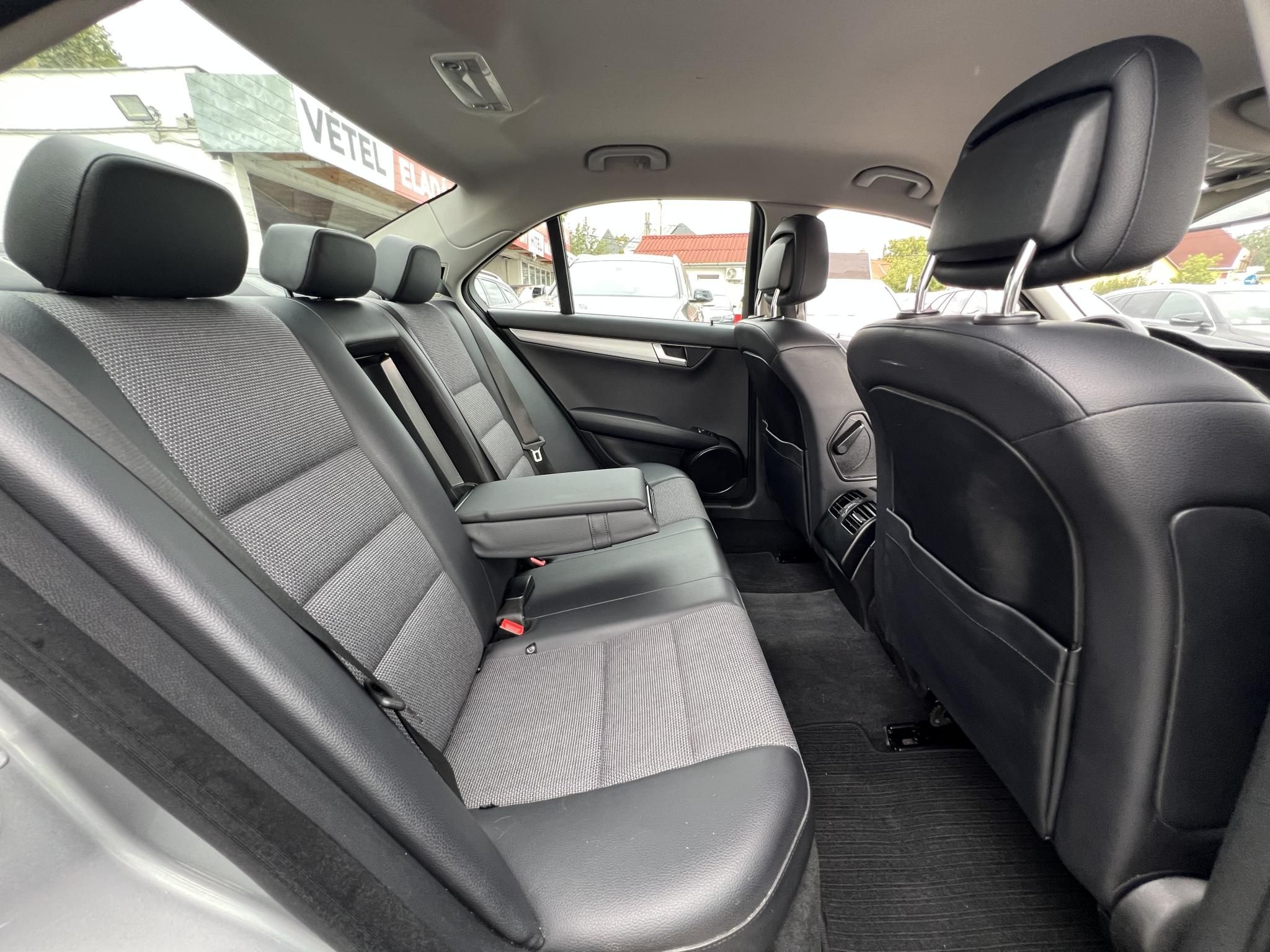 MERCEDES-BENZ C 220 CDI BlueEFFICIENCY Avantgarde (Automata) AMG csomag. Téli-nyári garnitúra. Álomszép beltér!