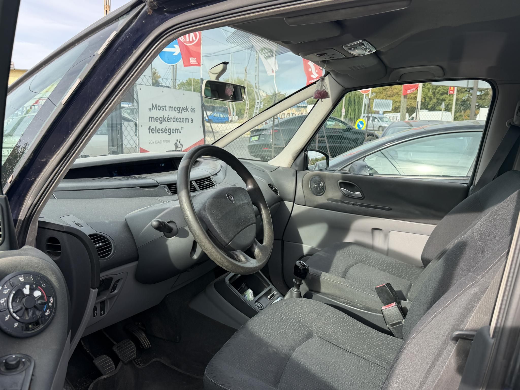 RENAULT ESPACE 1.9 dCi Authentique Magyarországi. klíma. vonóhorog. 1.5 év műszaki!