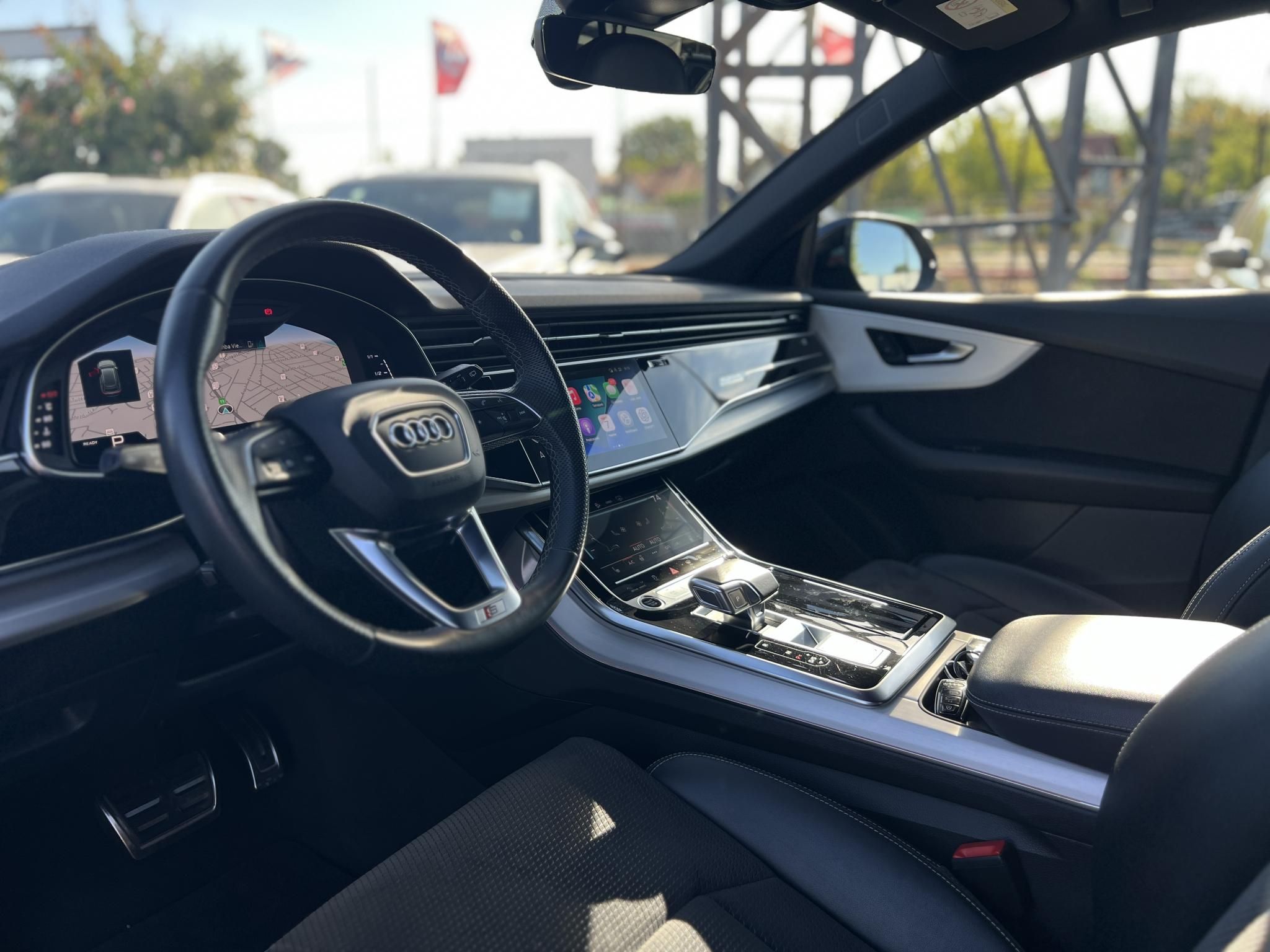 AUDI Q8 50 TDI quattro Tiptronic ic 77e km. M.o.-i. márkaszervizelt előélet. téli-nyári kerék szett!
