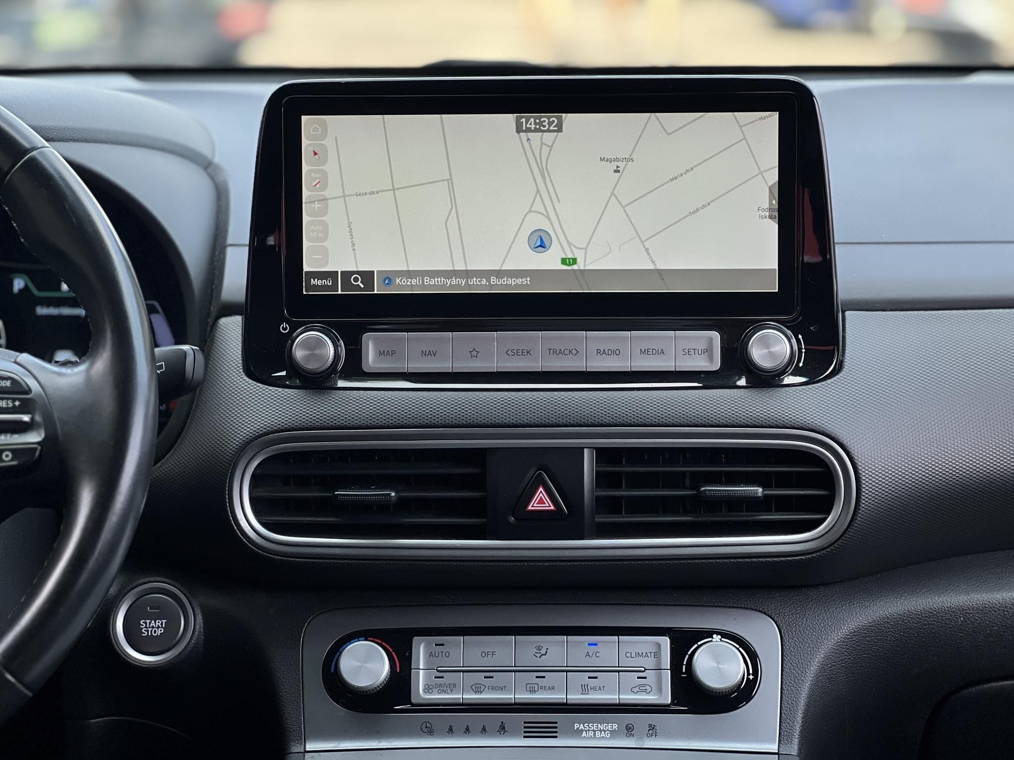 HYUNDAI KONA EV 64kWh Comfort 400+km hatótáv