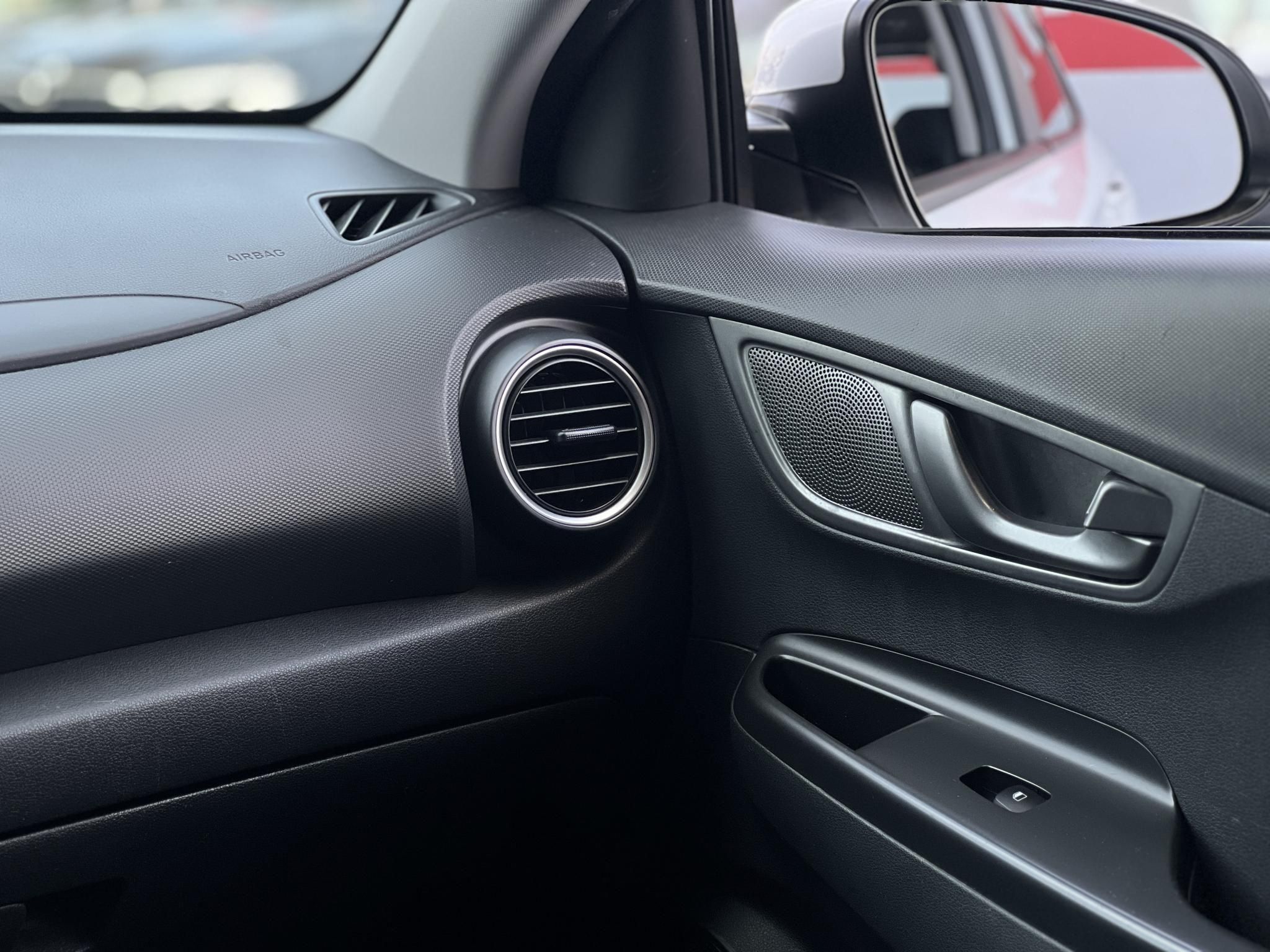 HYUNDAI KONA EV 64kWh Comfort 400+km hatótáv