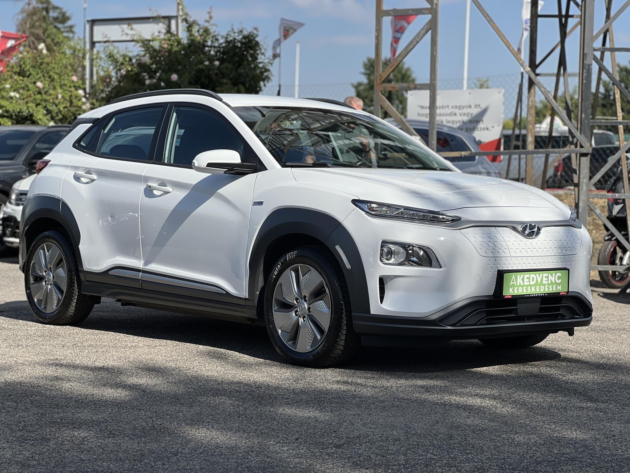HYUNDAI KONA EV 64kWh Comfort 400+km hatótáv