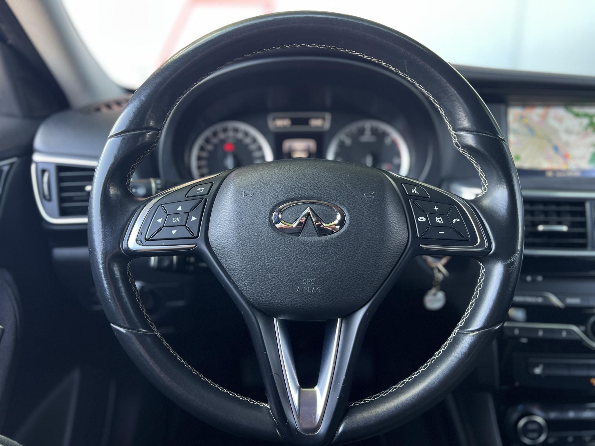 INFINITI Q30 1.5d Premium Tech M.o.-i. Márkaszervizelt. Téli-nyári kerék garnitúra!