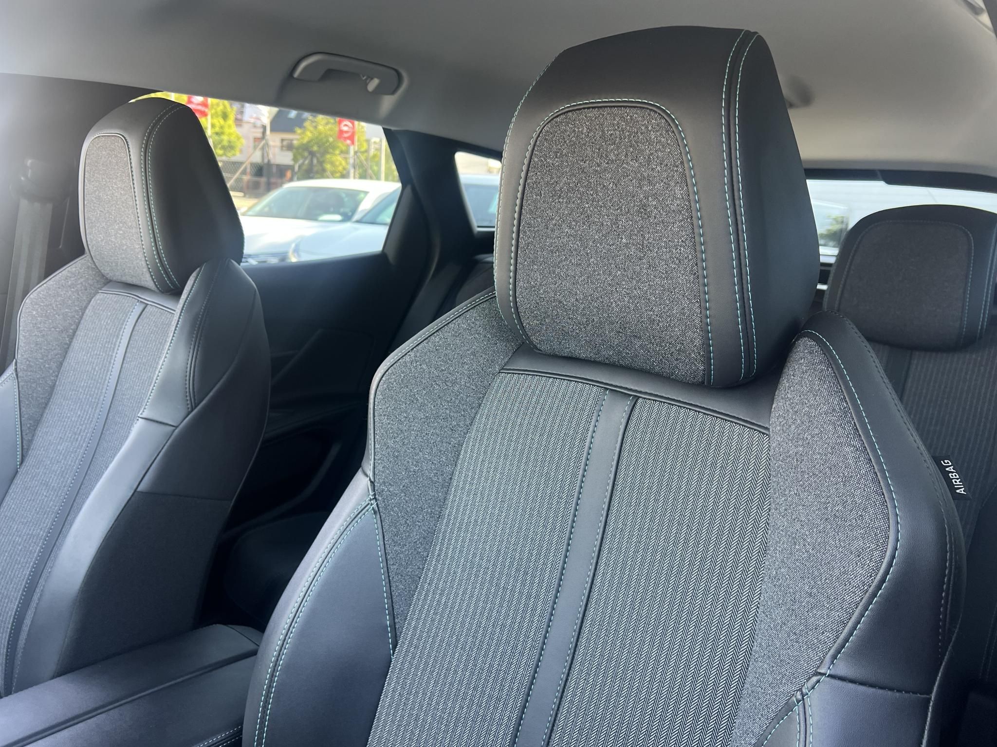 PEUGEOT 3008 1.5 BlueHDi Allure EAT8 Kitűnő állapot. magas felszereltség!