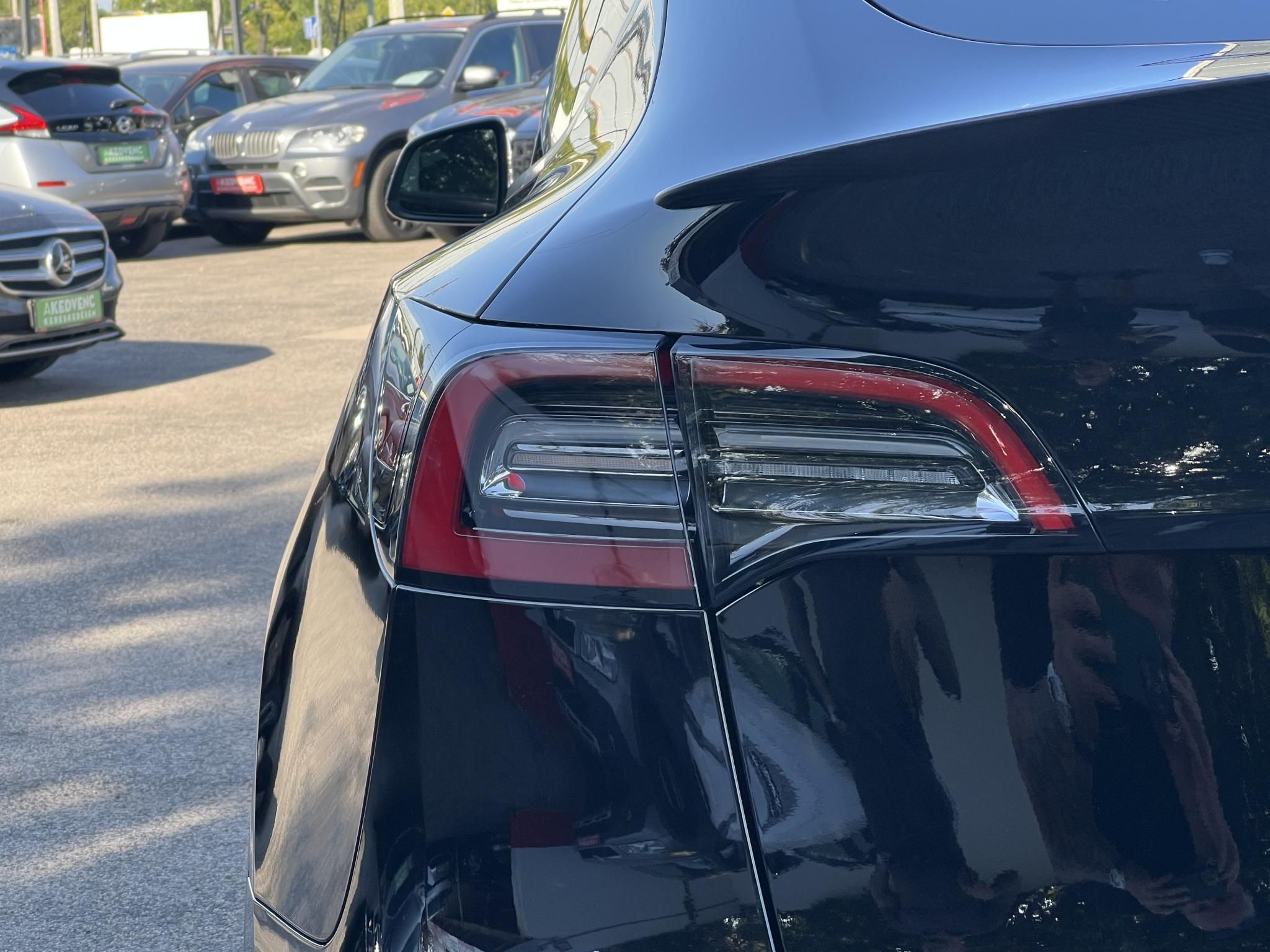 TESLA MODEL Y Performance AWD (Automata) 95e km. AMD Ryzen. hőszivattyú. mátrix LED. 2030-ig garanciális!