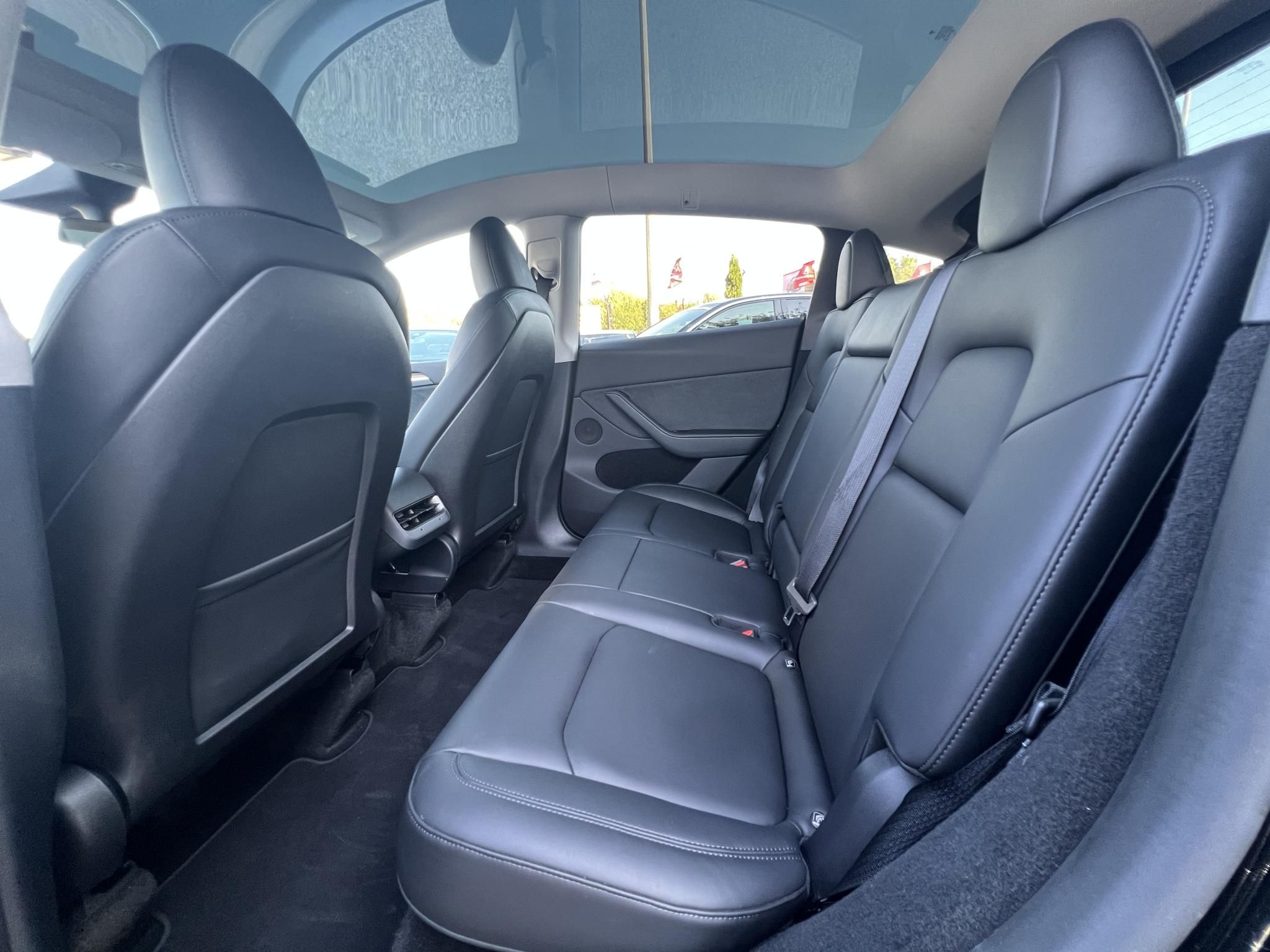 TESLA MODEL Y Performance AWD (Automata) 95e km. AMD Ryzen. hőszivattyú. mátrix LED. 2030-ig garanciális!