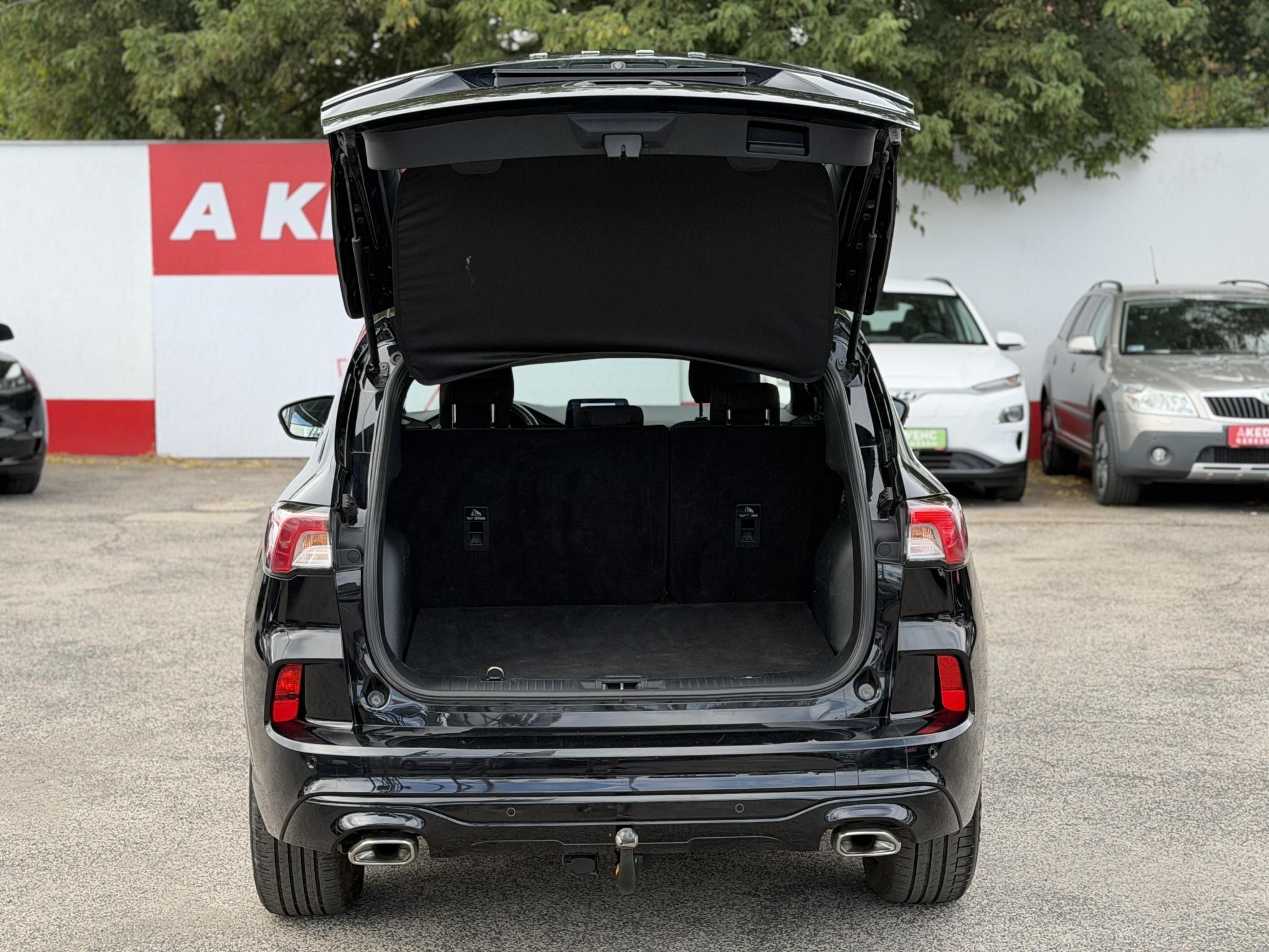 FORD KUGA 2.5 PHEV Freedom CVT 103e km. 70 km elektromos hatótáv. kamera. ülésfűtés. vonóhorog. CARPLAY!