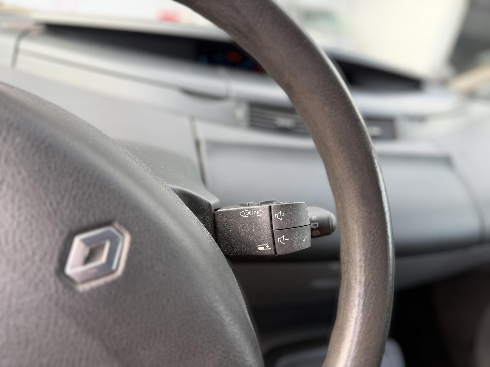 RENAULT ESPACE 1.9 dCi Authentique Magyarországi. klíma. vonóhorog. 1.5 év műszaki!