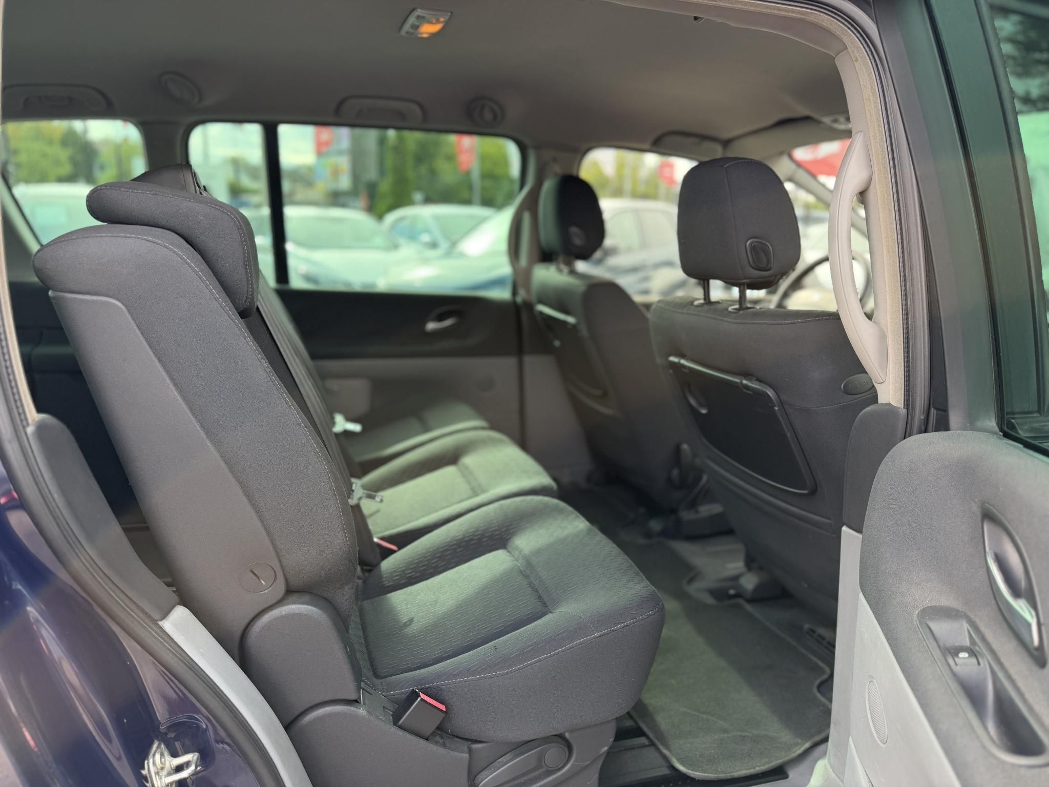 RENAULT ESPACE 1.9 dCi Authentique Magyarországi. klíma. vonóhorog. 1.5 év műszaki!