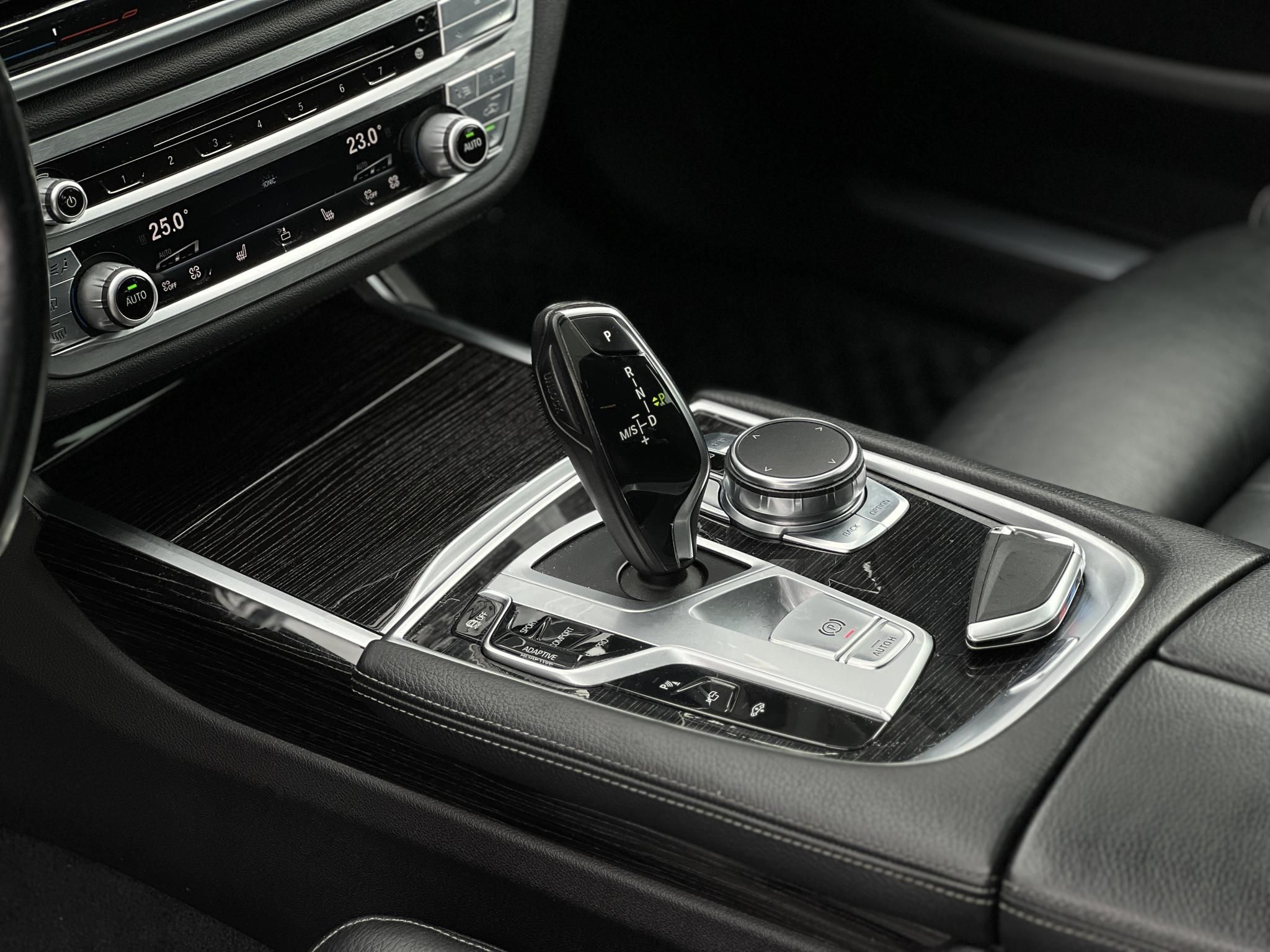 BMW 730d xDrive (Automata) M-sport M.o.-i. HUD. harman/kardon. masszázs. memória. 360kamera. napfénytető!