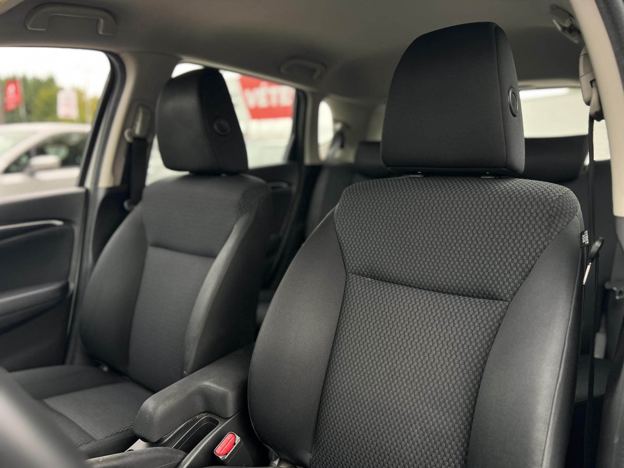 HONDA JAZZ 1.3 Trend Magyarországi. Márkaszervizelt. Tolatókamera!