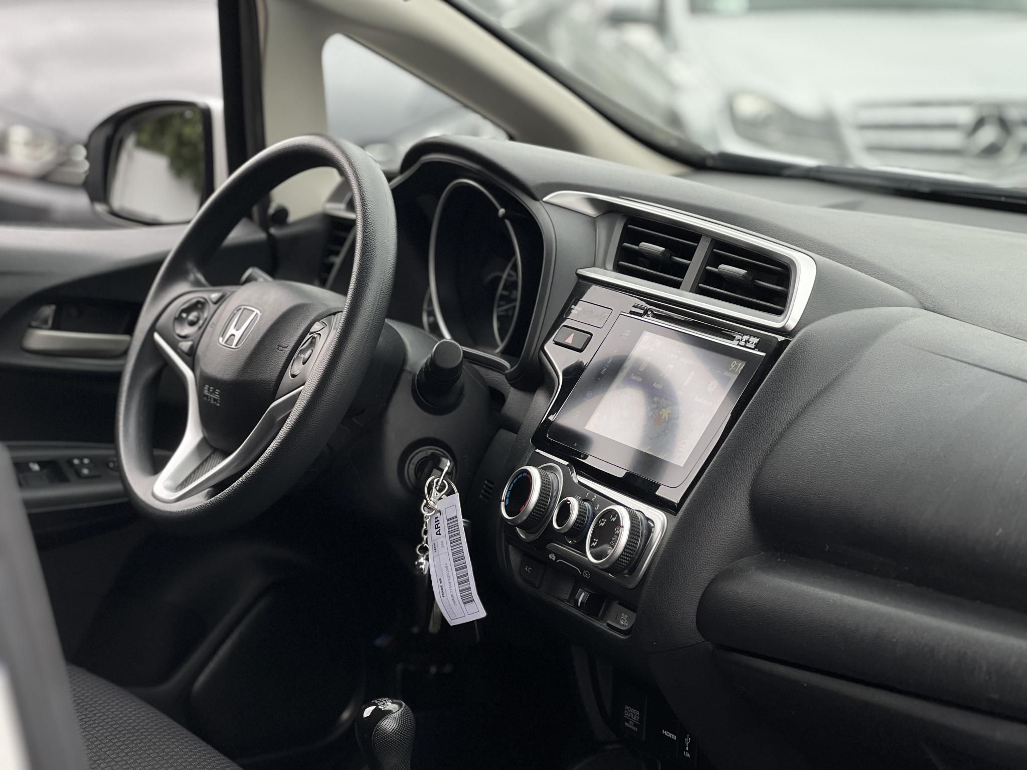 HONDA JAZZ 1.3 Trend Magyarországi. Márkaszervizelt. Tolatókamera!