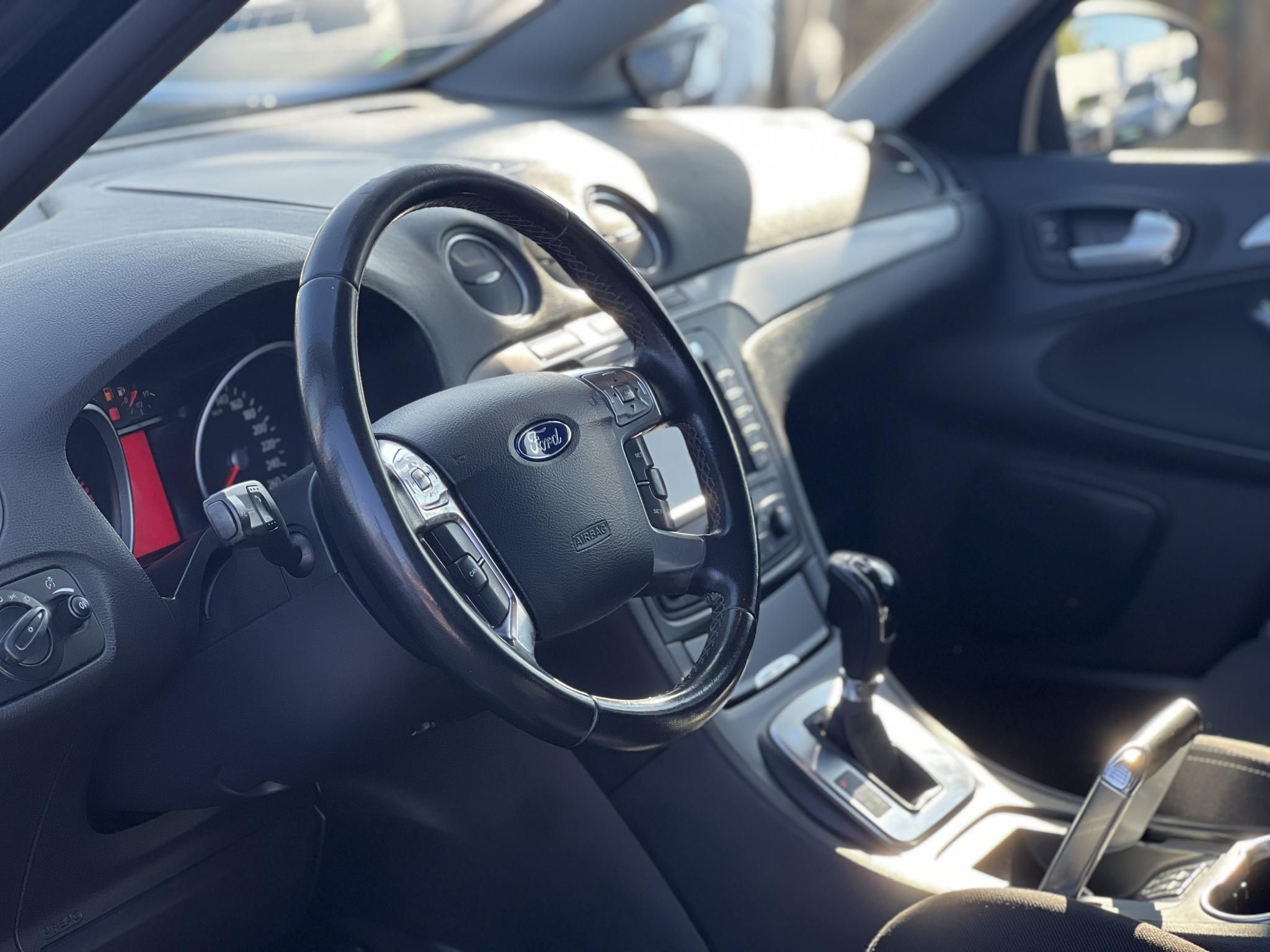 FORD S-MAX 2.0 TDCi Business Powershift