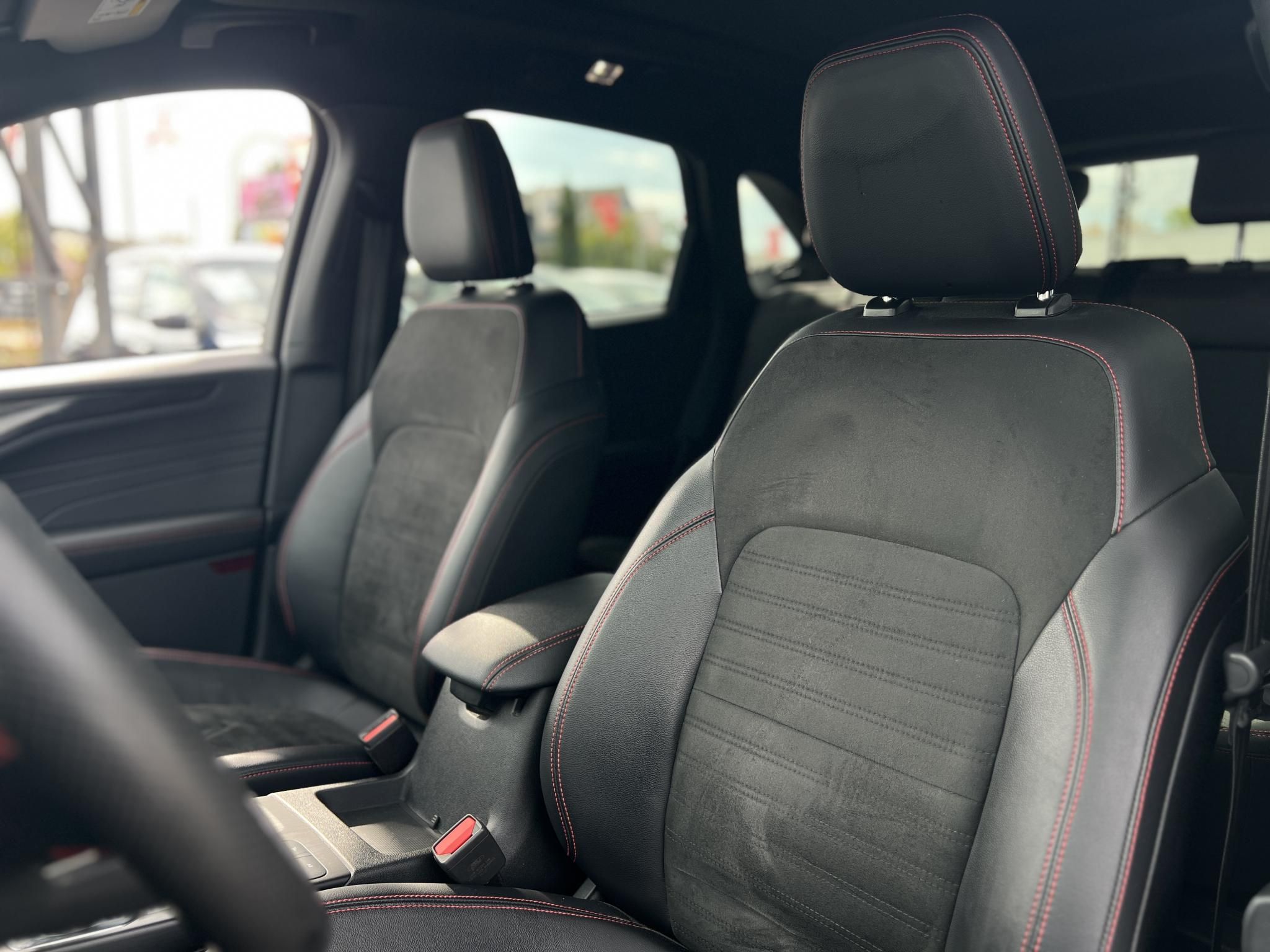 FORD KUGA 2.5 PHEV ST-Line X Graphite Tech Edition CVT panorámatető. 70 km elektromos hatótáv. Carplay