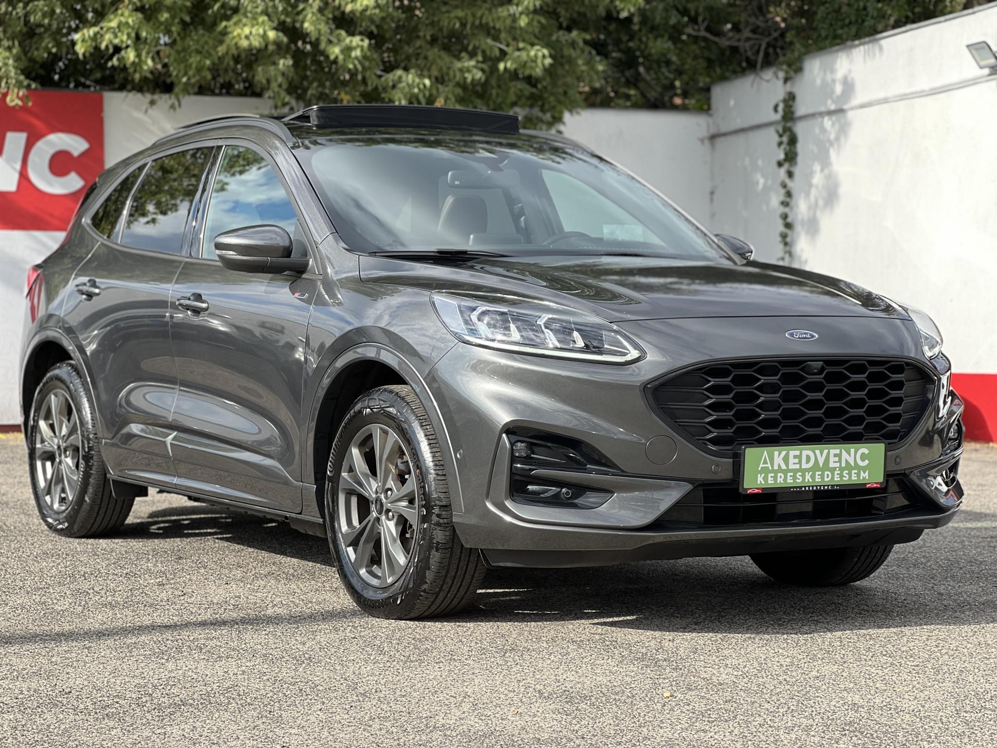 FORD KUGA 2.5 PHEV ST-Line X Graphite Tech Edition CVT panorámatető. 70 km elektromos hatótáv. Carplay