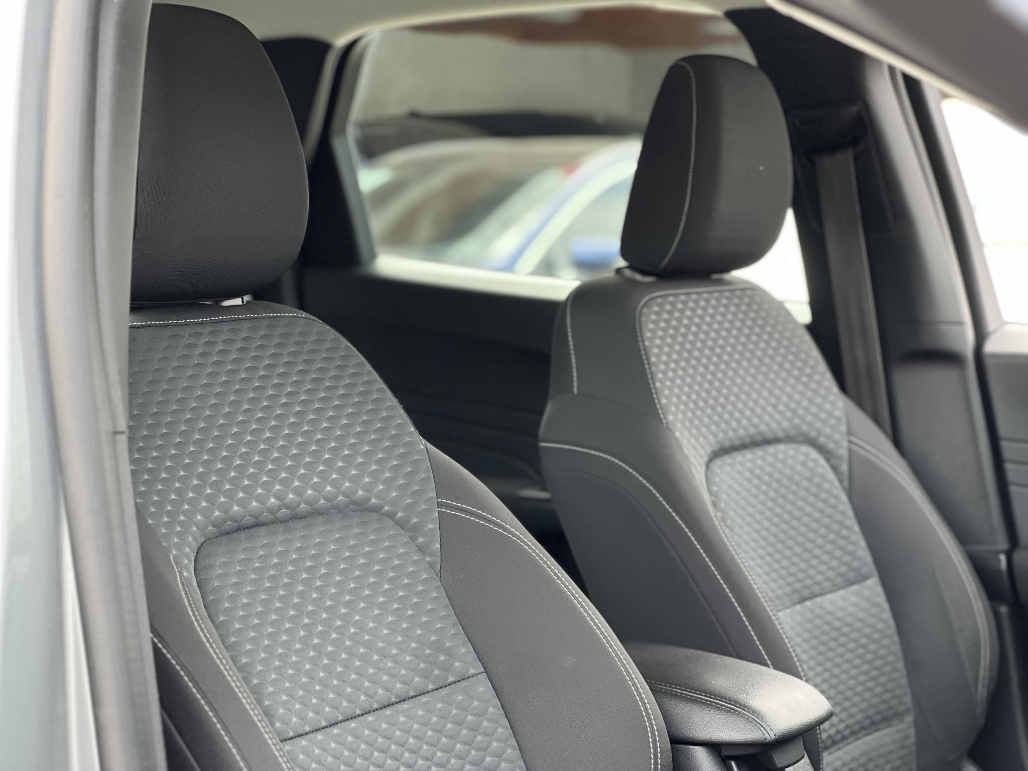 FORD KUGA 2.5 PHEV Freedom CVT 123e km. 70 km elektromos hatótáv. ülés-kormányfűtés. vonóhorog!