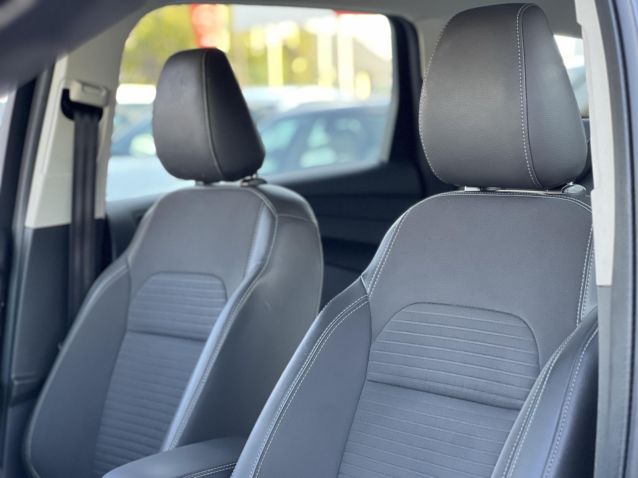 FORD KUGA 2.0 TDCi Titanium Technology AWD Magyarországi. Gyári fényezés. Carplay. Szervizelt. Vonóhorog!