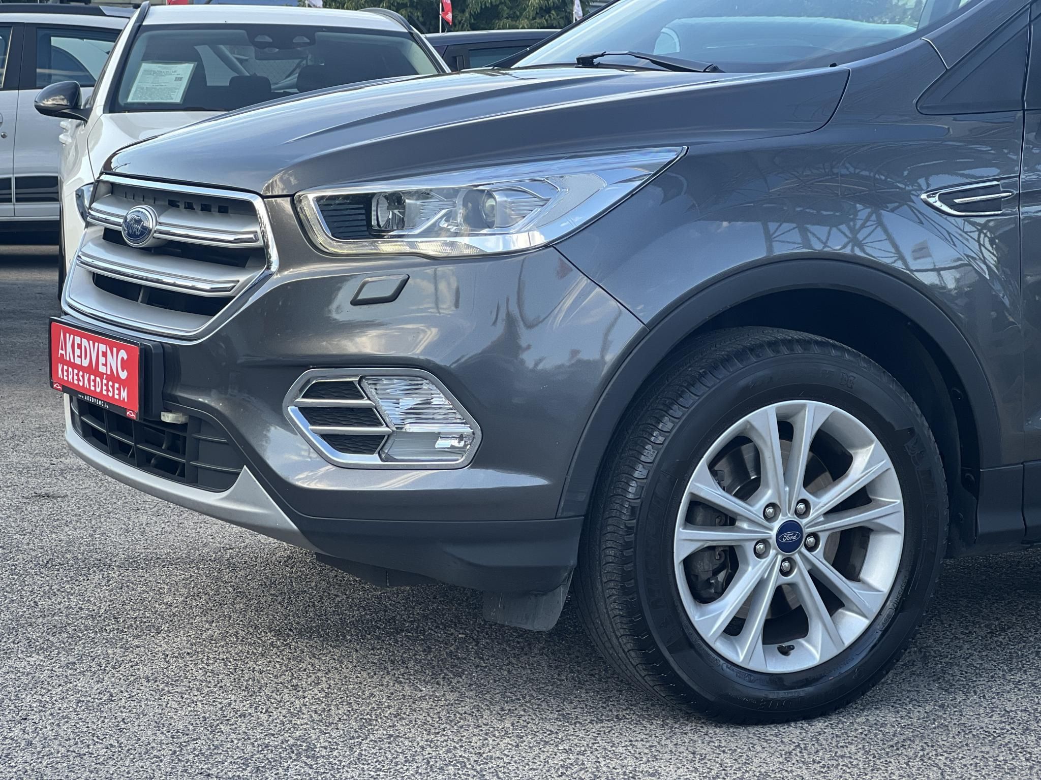 FORD KUGA 2.0 TDCi Titanium Technology AWD Magyarországi. Gyári fényezés. Carplay. Szervizelt. Vonóhorog!